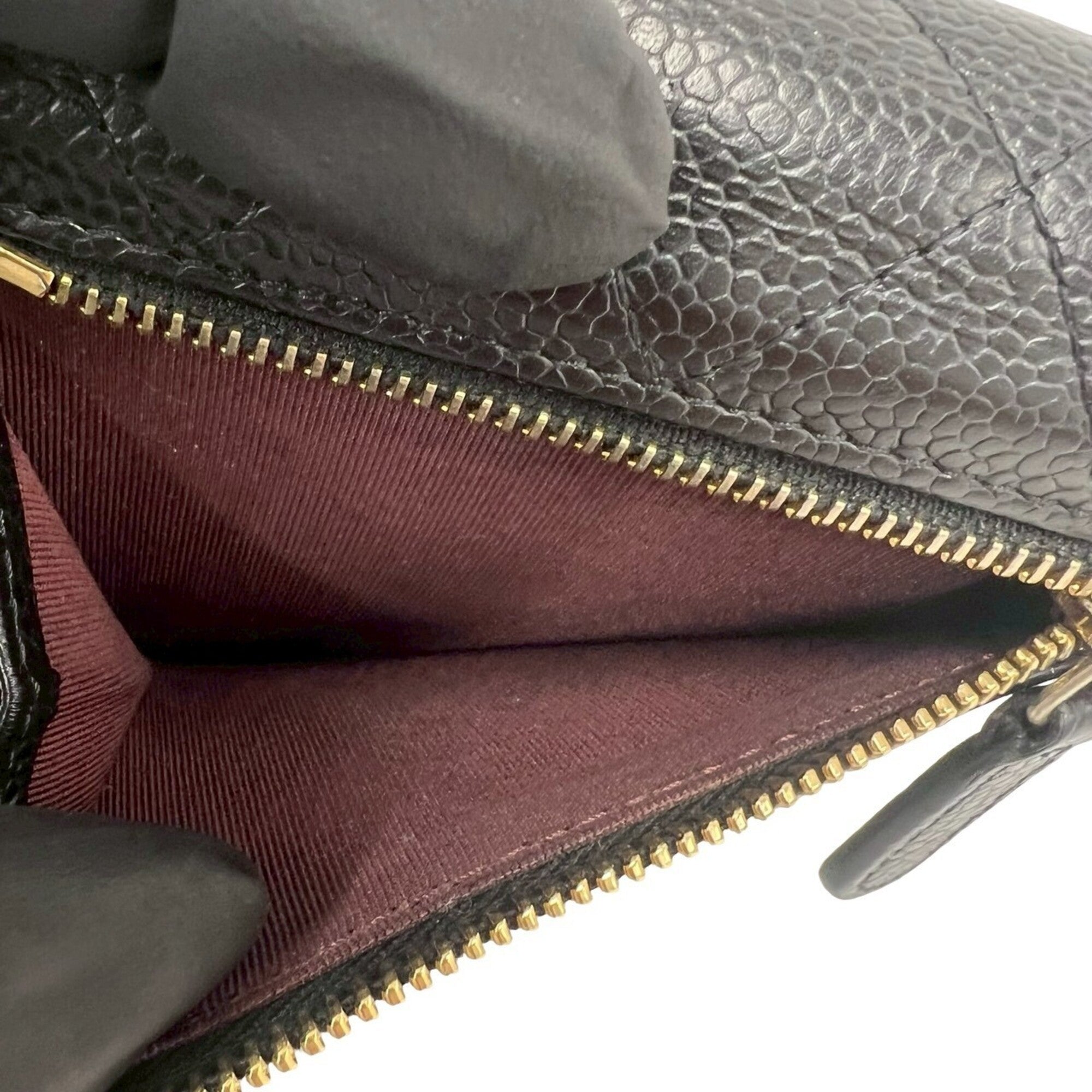 Chanel Black Grained Calfskin Wallet (Tri-Fold) (Pre-Owned)