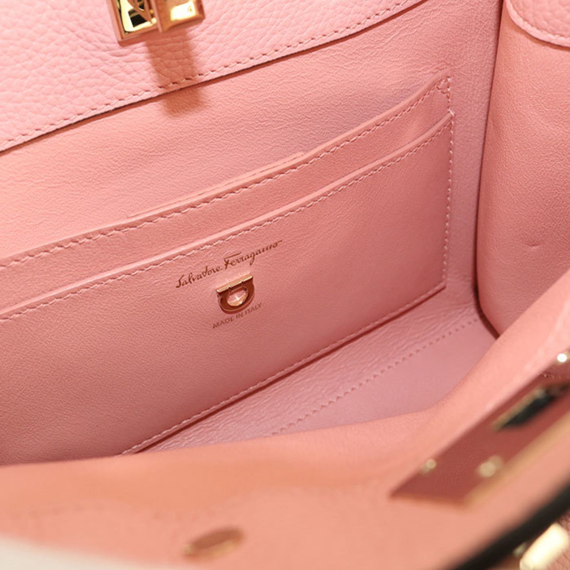 Salvatore Ferragamo Gancini Pink Leather Tote Bag (Pre-Owned)