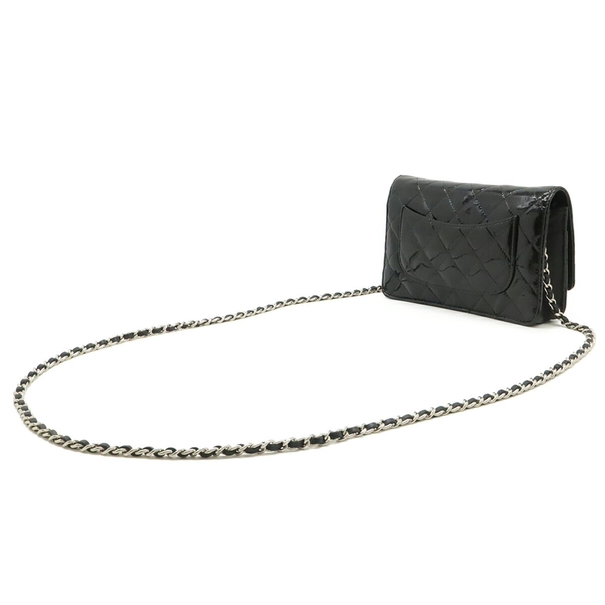 Chanel Black Patent Leather Shoulder Bag (Pre-Owned)
