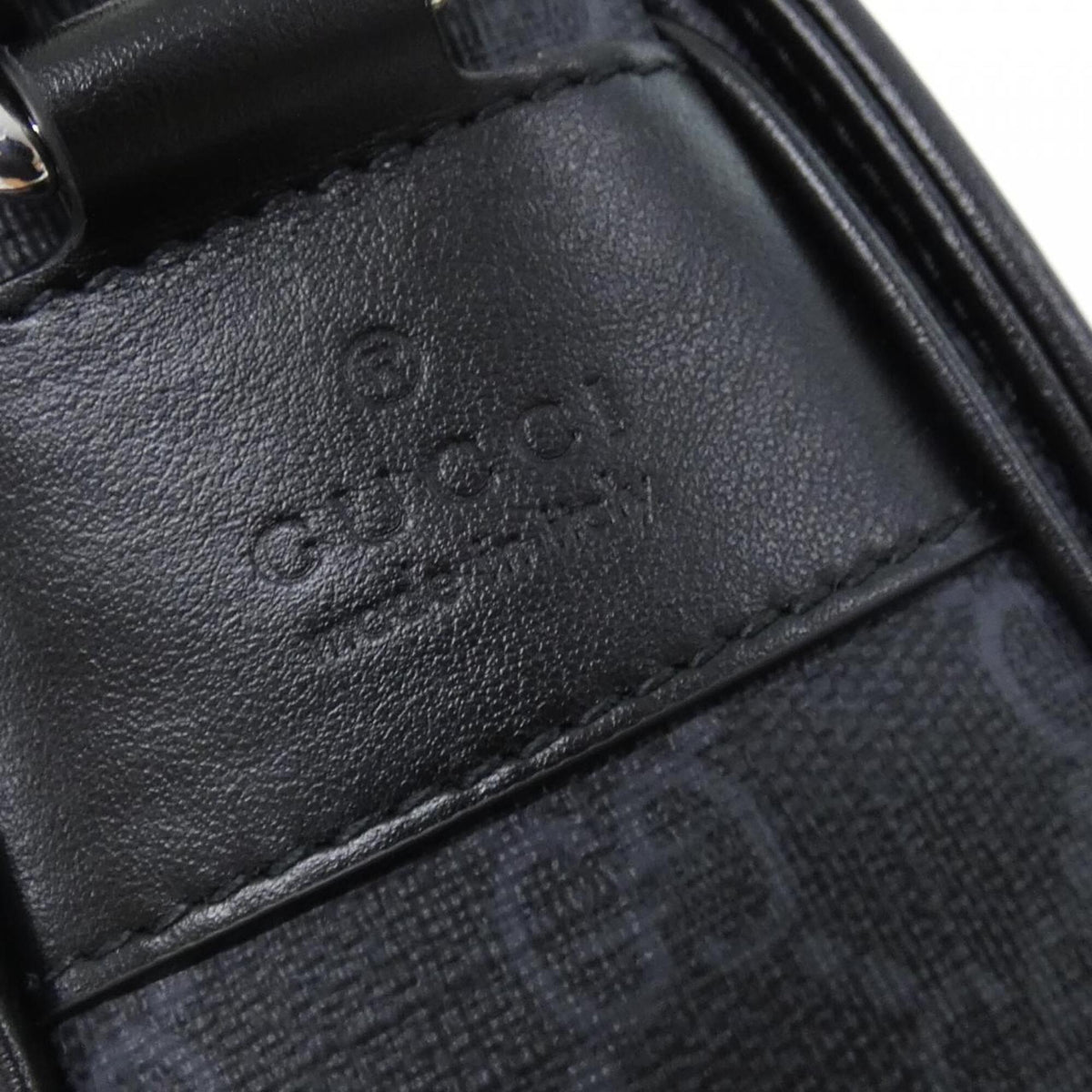 Gucci Black Gg Supreme Shoulder Bag (Pre-Owned)