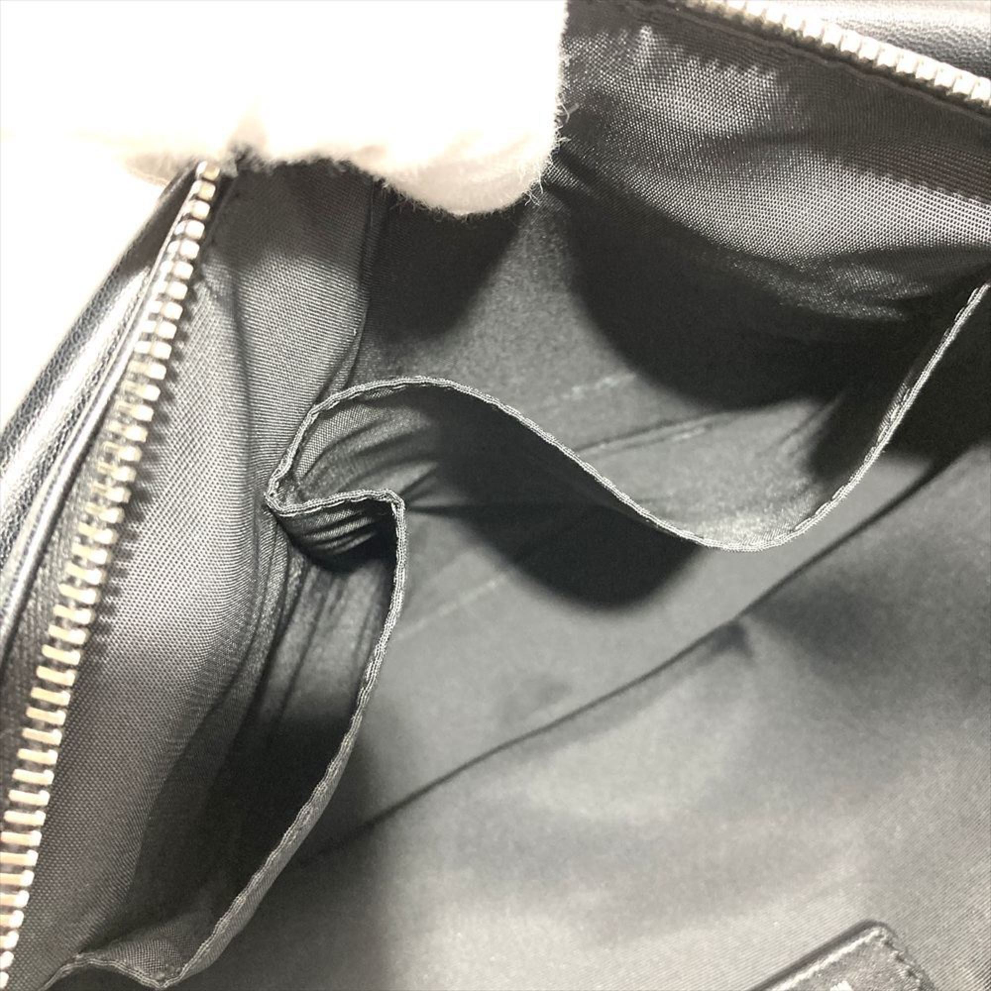 Christian Dior Black Leather Handbag (Pre-Owned)