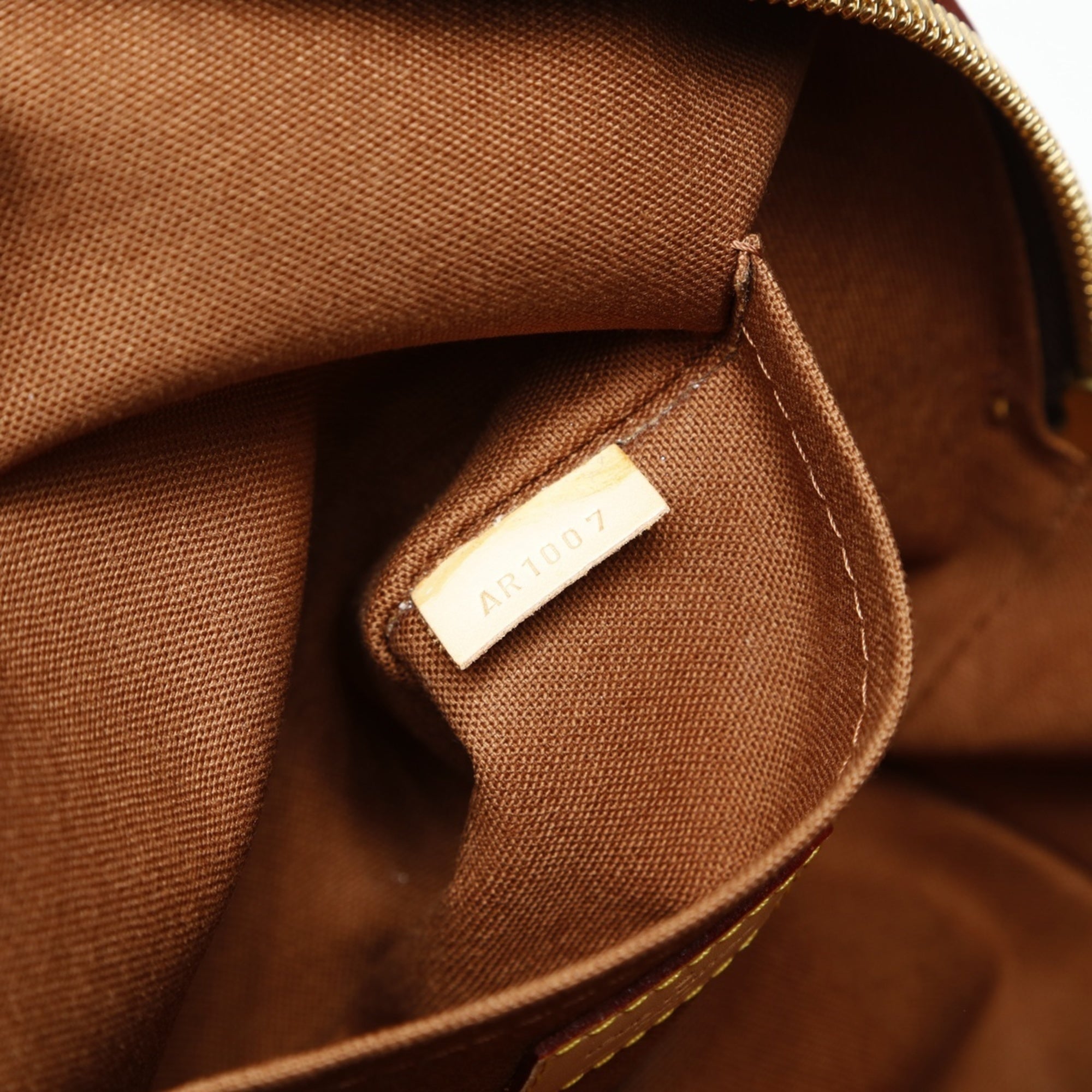 Louis Vuitton Brown Handbag (Pre-Owned)