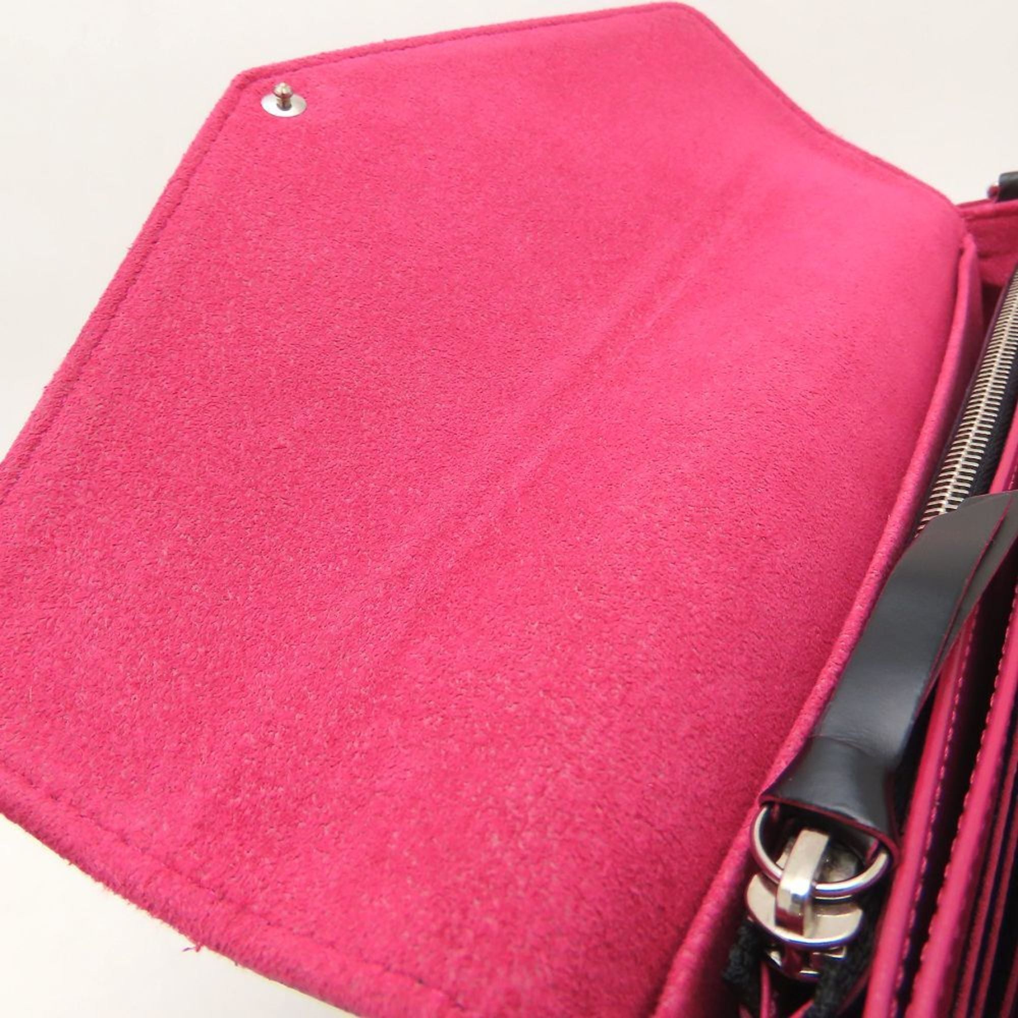 Louis Vuitton Hot Pink Noir Leather Pochette (Pre-Owned)