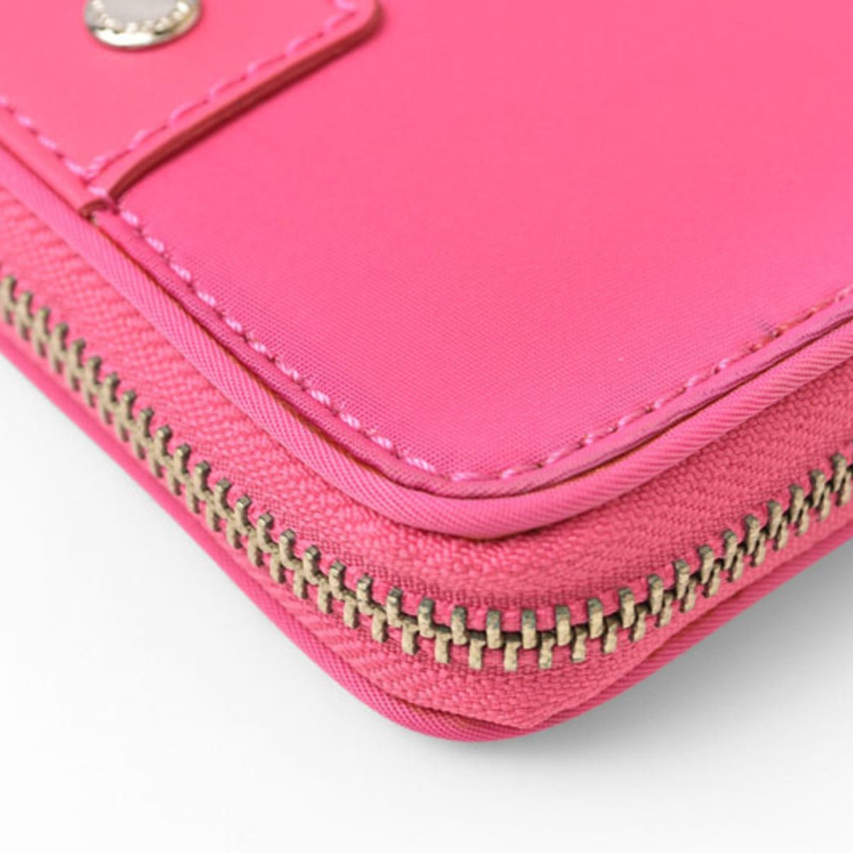 Marc By Marc Jacobs Pink Nylon Long Wallet (Bi-Fold) (Pre-Owned)