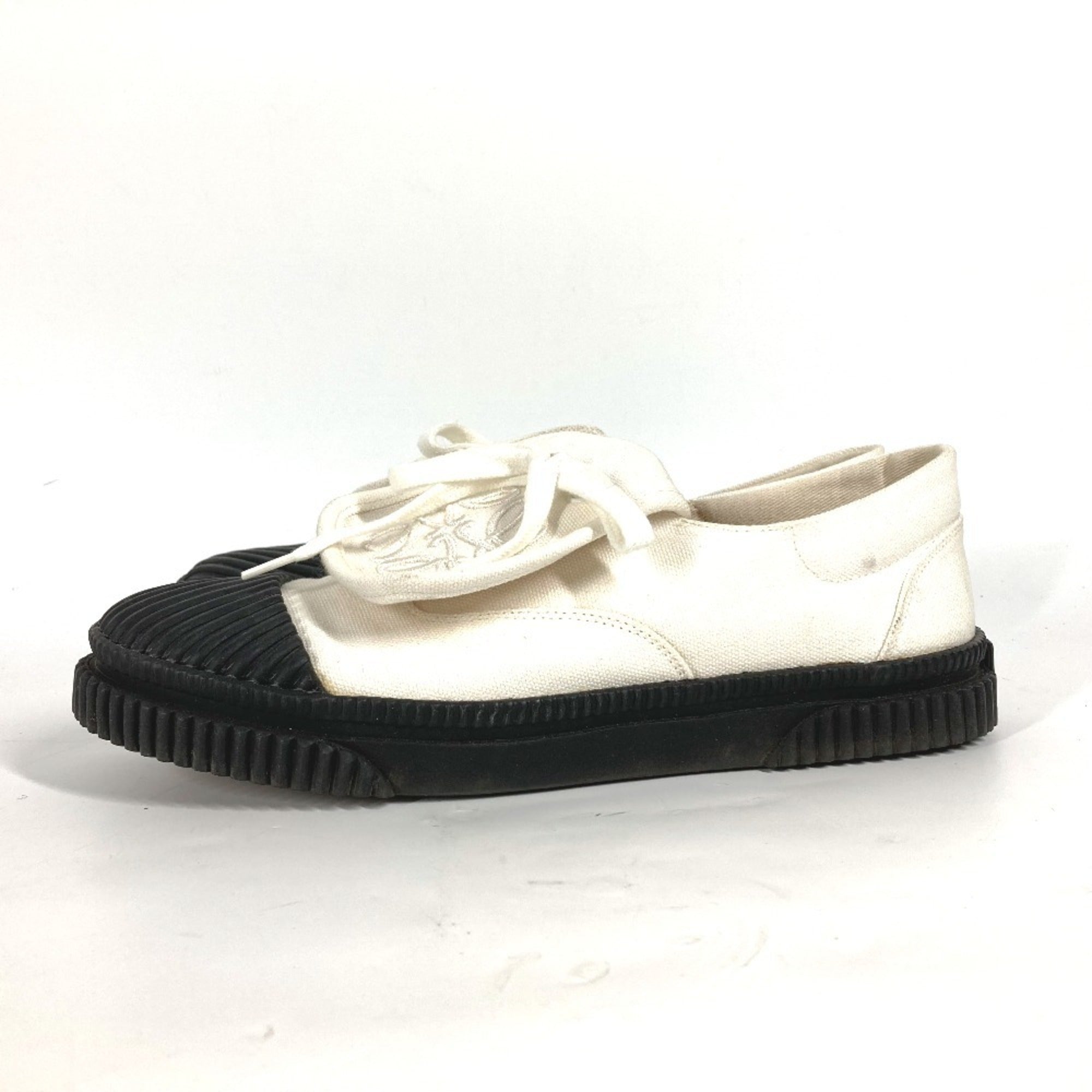 Loewe Black White Sneakers (Pre-Owned)
