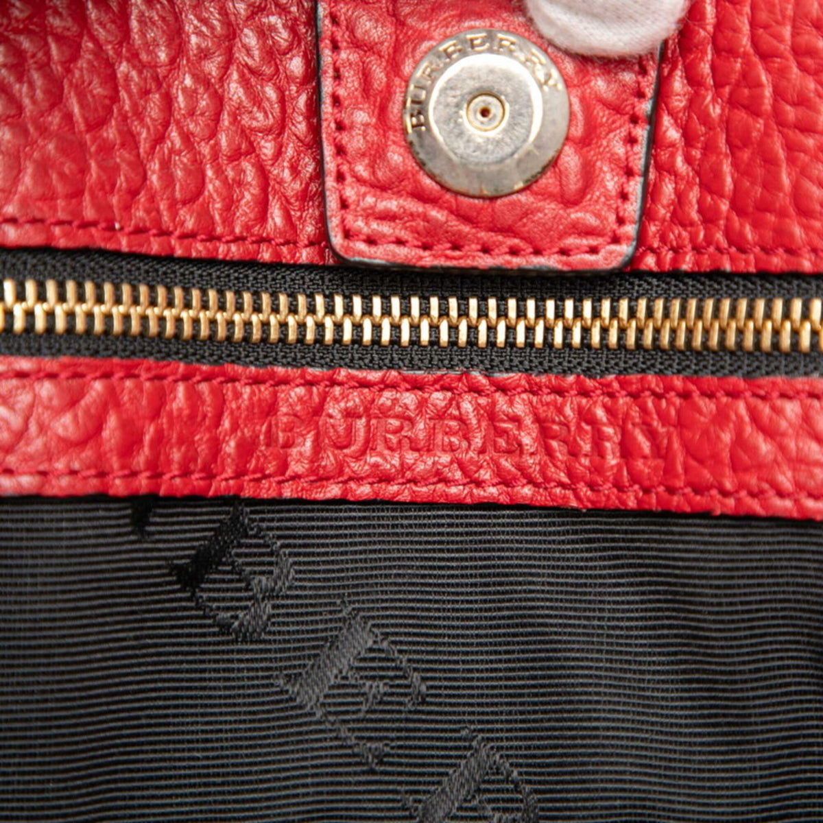 Burberry Red Color Leather Shoulder Bag Tote Bag (Pre-Owned)