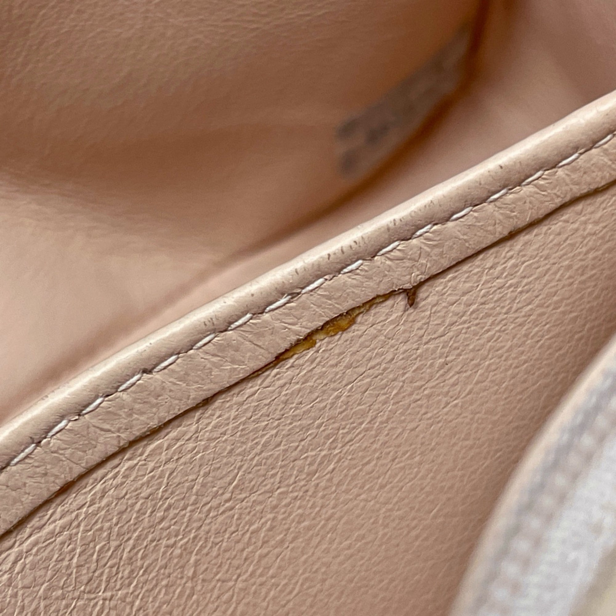 Chanel Pink Beige Leather Shoulder Bag (Pre-Owned)