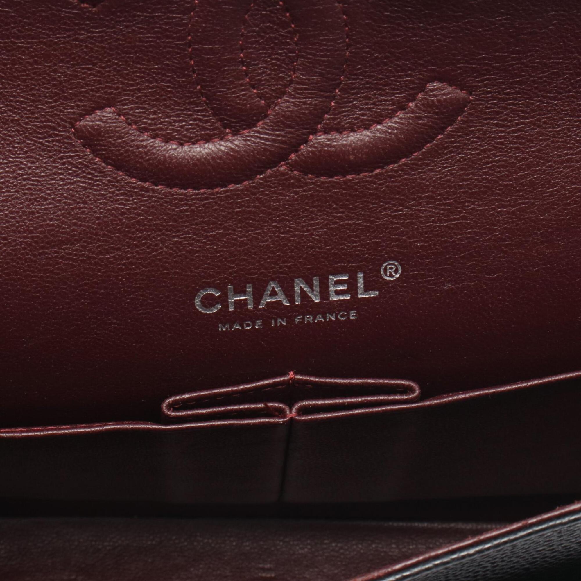 Chanel Black Grained Calfskin Handbag Shoulder Bag (Pre-Owned)