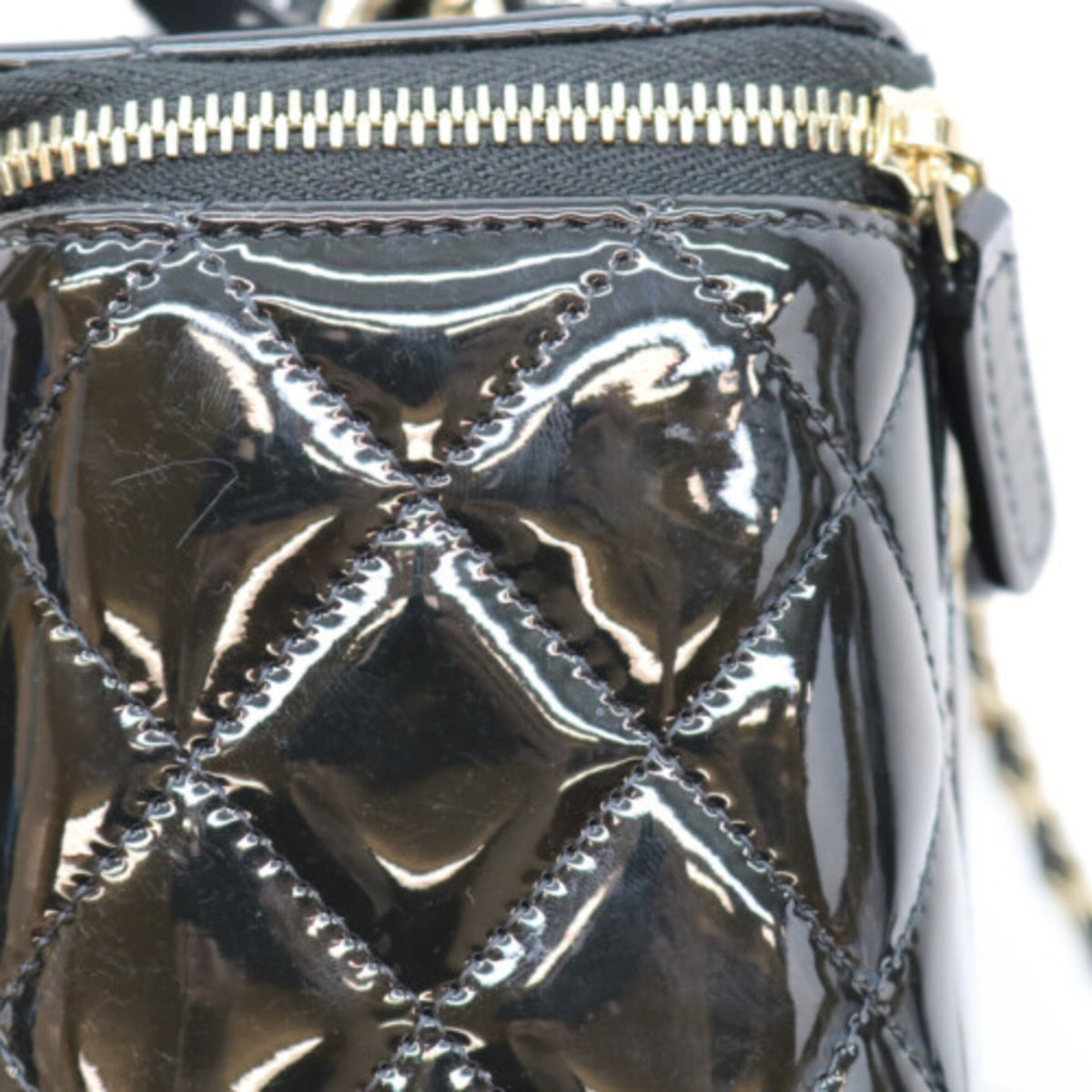 Chanel Black Patent Leather Shoulder Bag (Pre-Owned)
