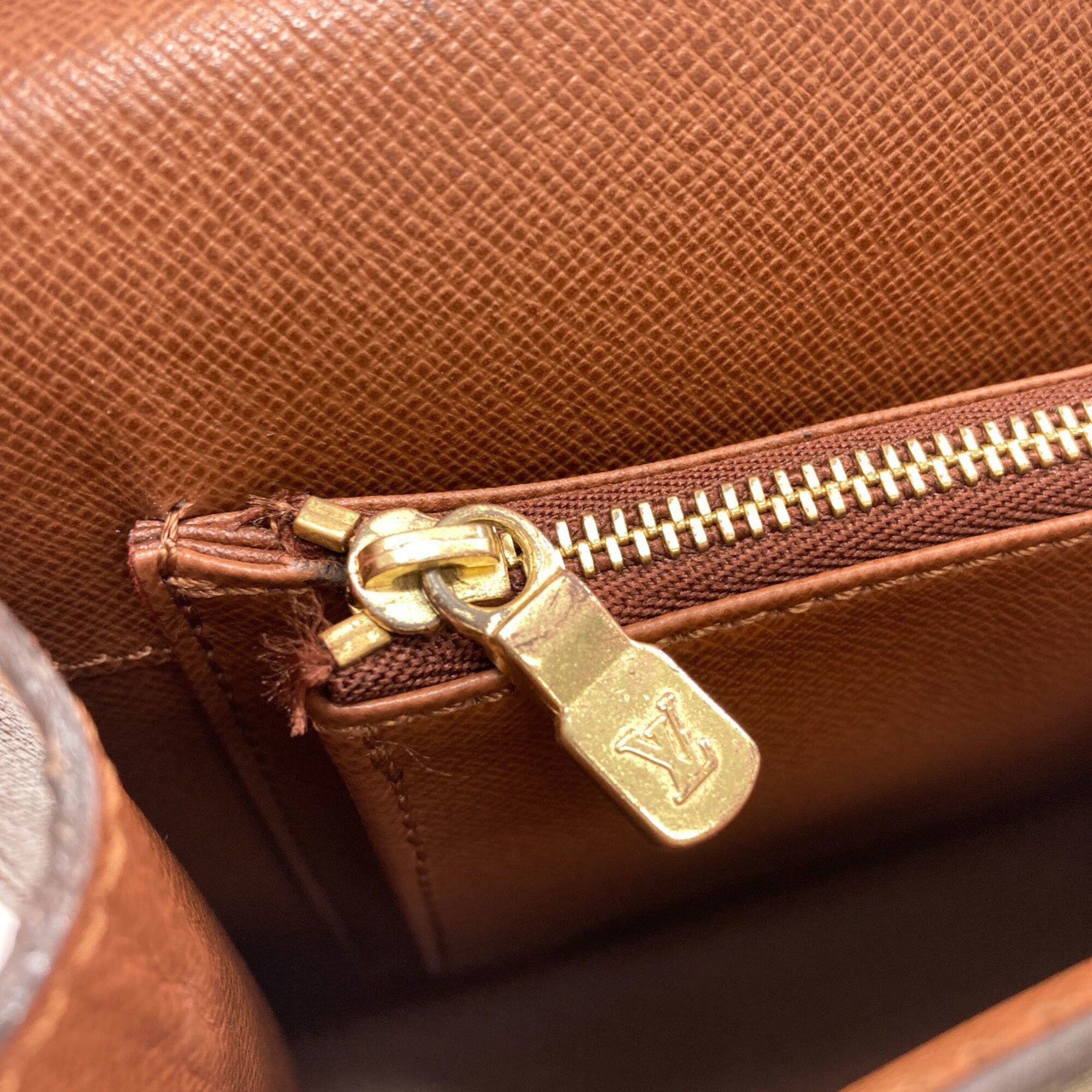 Louis Vuitton Monogram Monogram Monogram Handbag (Pre-Owned)