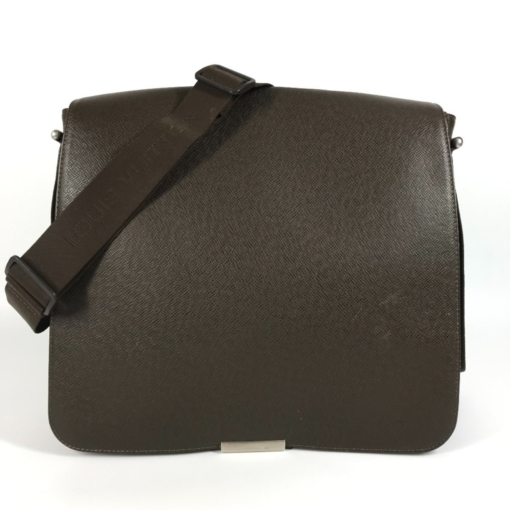 Louis Vuitton Brown Grizzly Taiga Leather Messenger Bag Shoulder Bag (Pre-Owned)