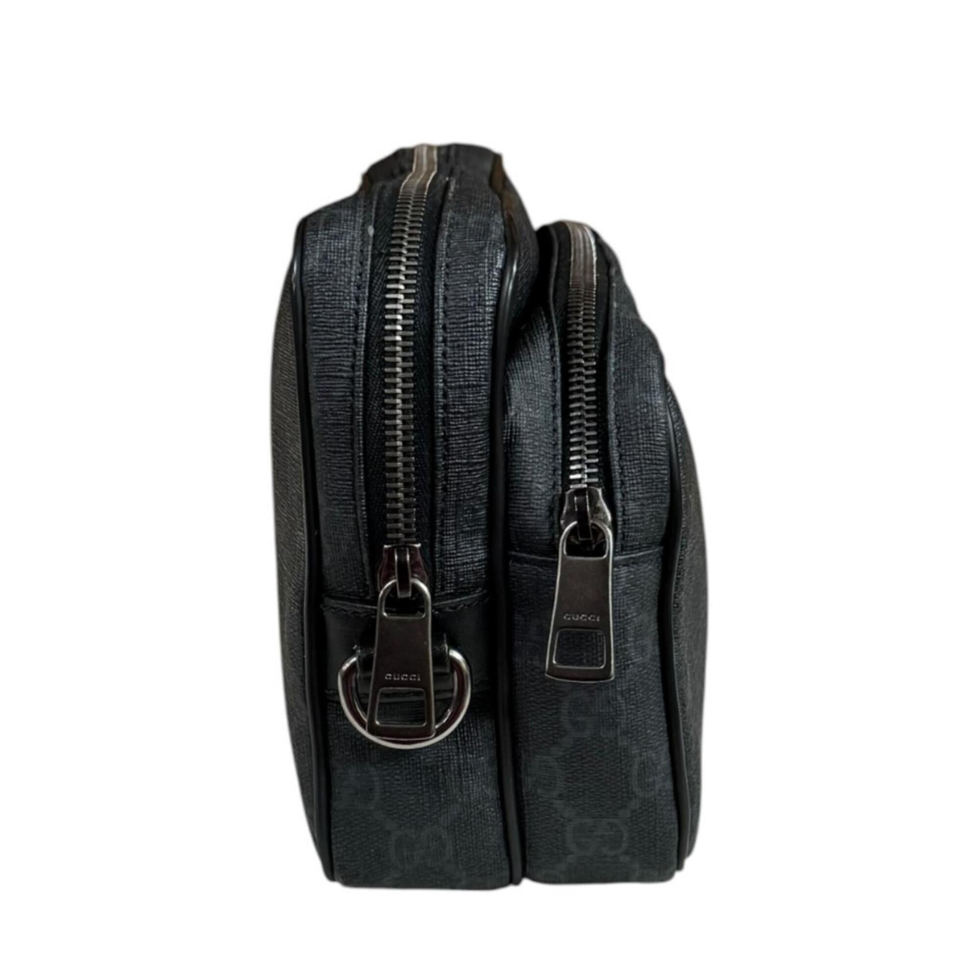 Gucci Black Gg Supreme Handbag (Pre-Owned)