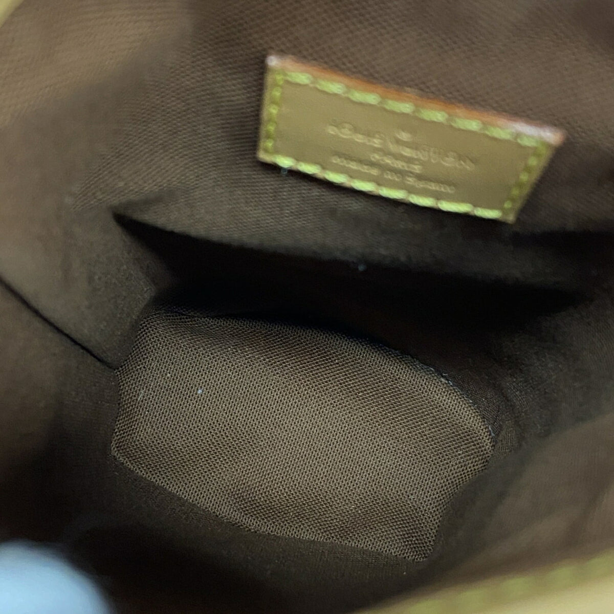 Louis Vuitton Brown Shoulder Bag (Pre-Owned)