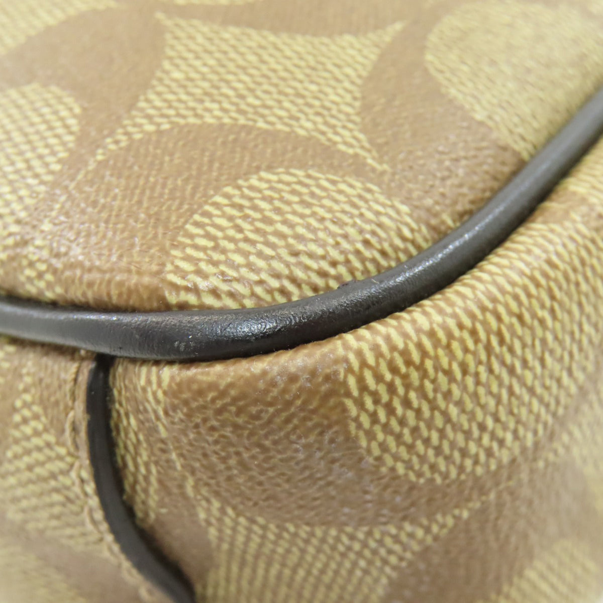Coach Signature Black Pvc Shoulder Bag (Pre-Owned)