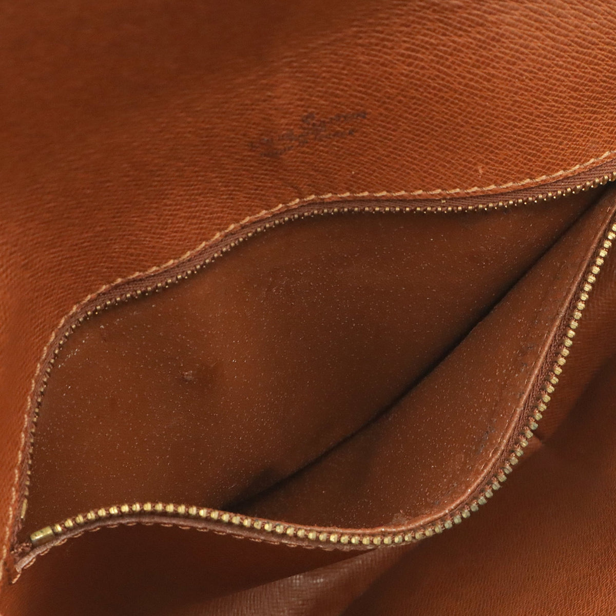 Louis Vuitton Brown Monogram Monogram Pochette Shoulder Bag (Pre-Owned)