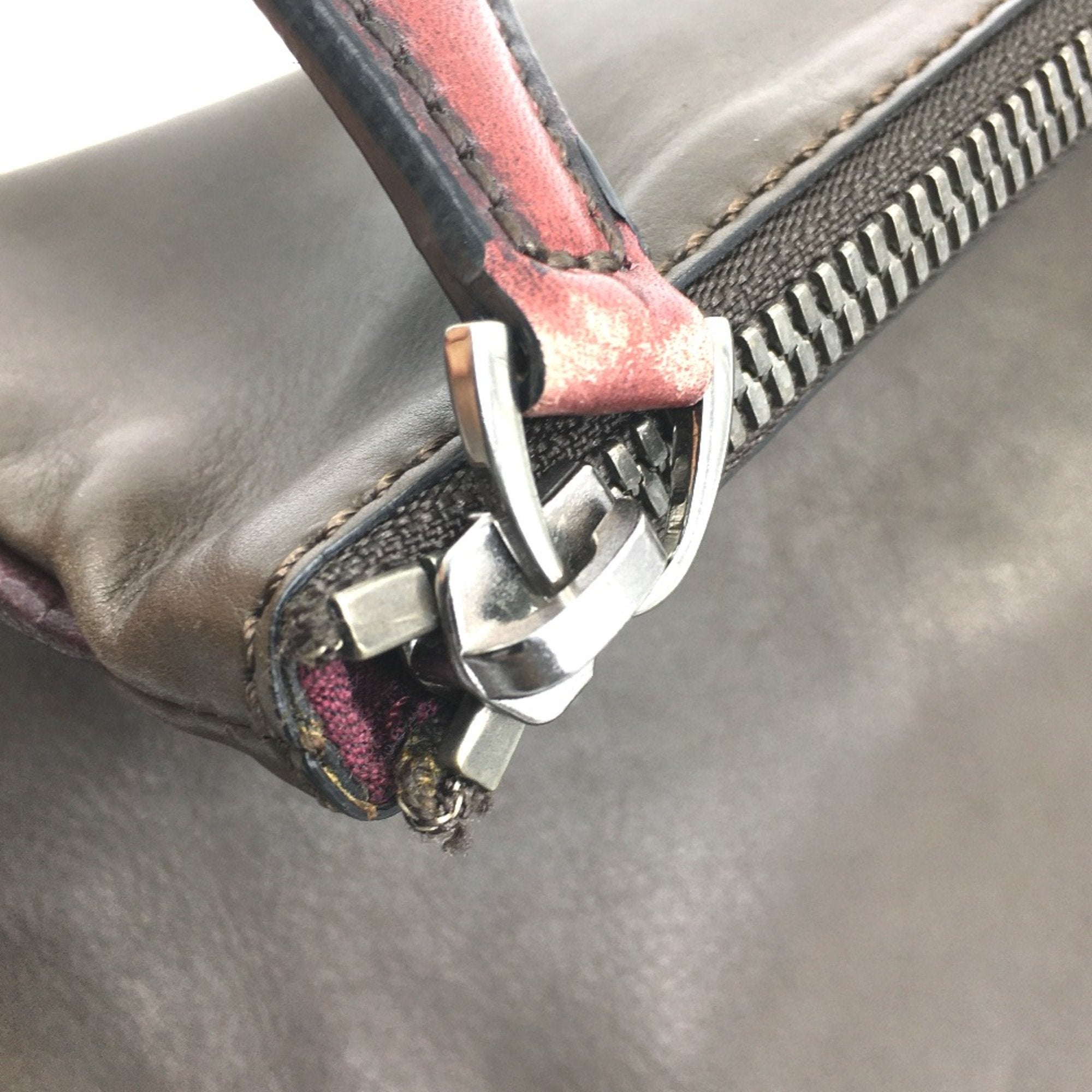 Berluti Brown Leather Clutch Bag (Pre-Owned)