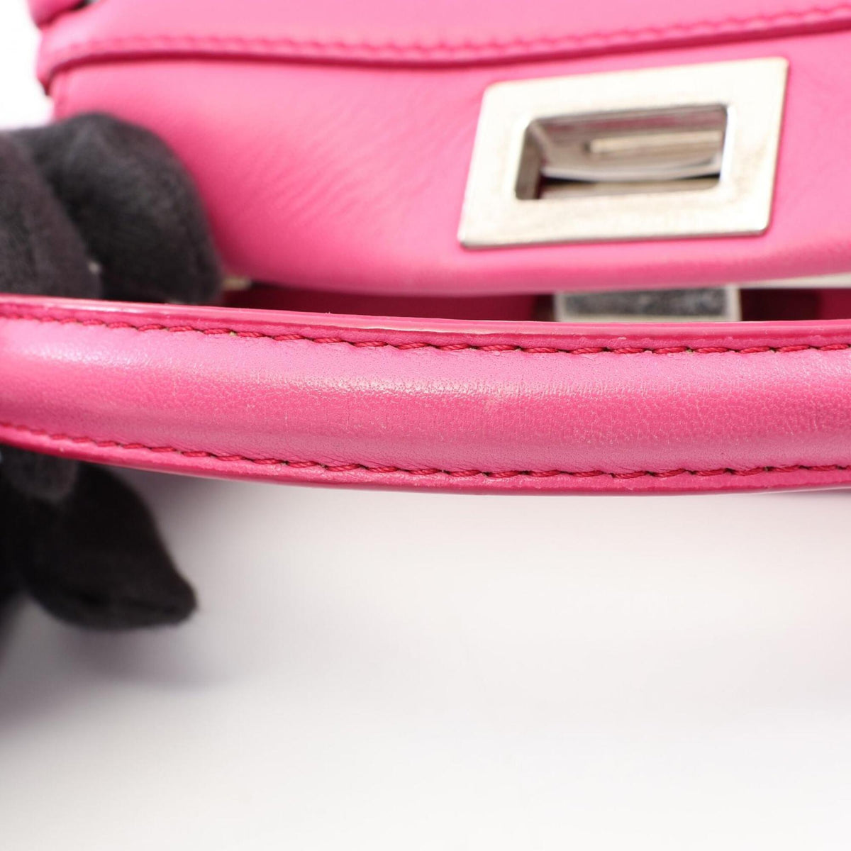 Fendi Pink Leather Handbag (Pre-Owned)