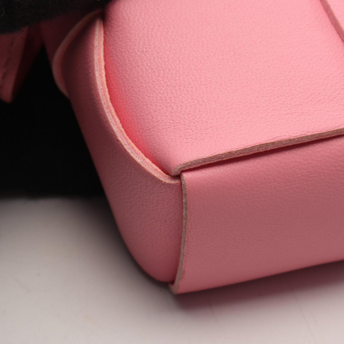 Bottega Veneta Pink Leather Handbag Shoulder Bag (Pre-Owned)