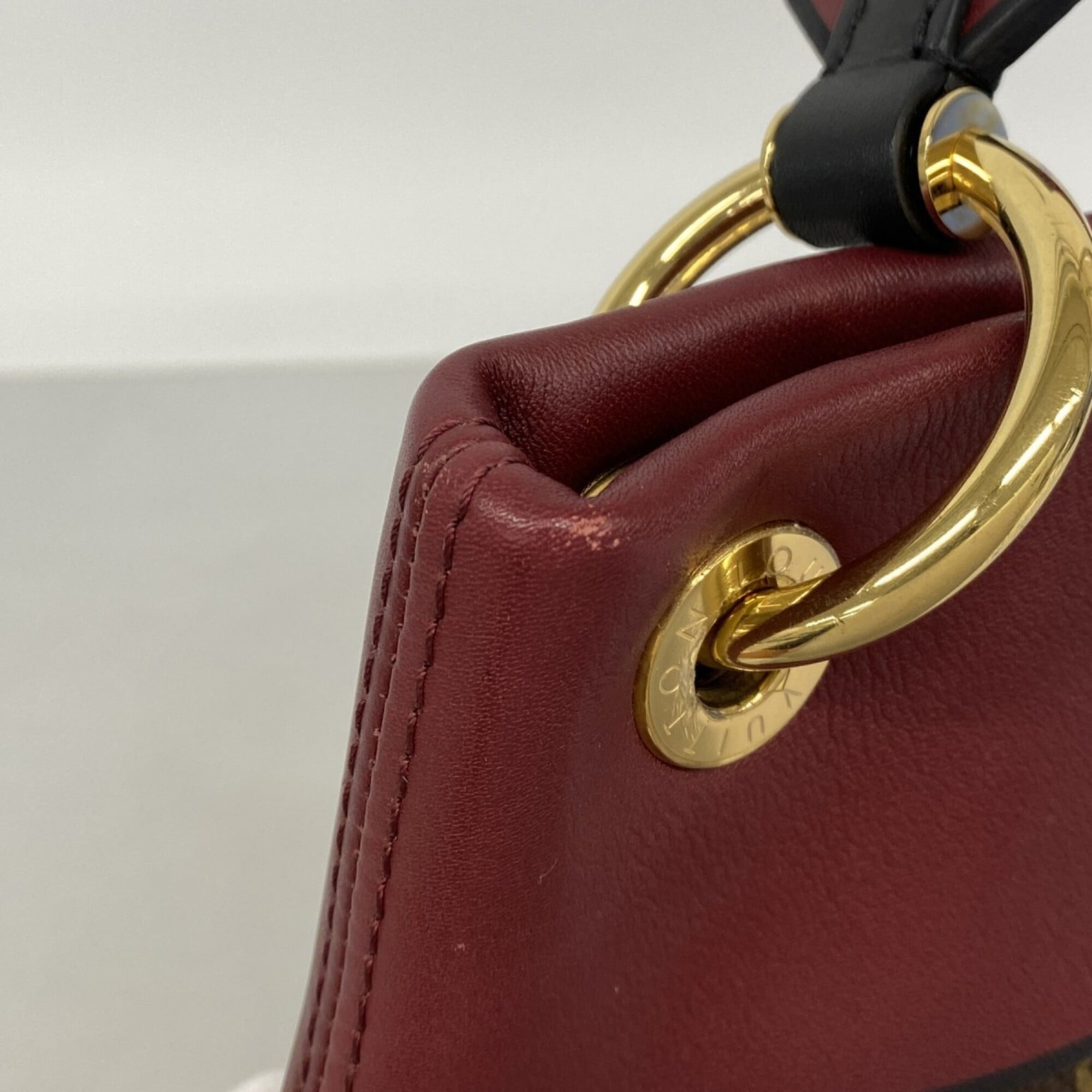 Louis Vuitton Brown Handbag (Pre-Owned)