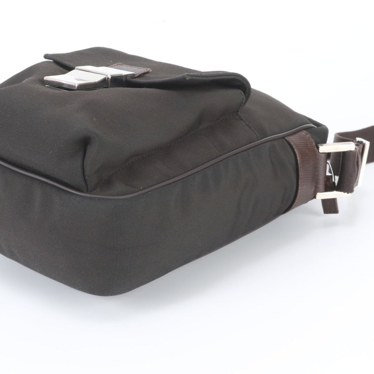 Gucci Brown Leather Nylon Messenger Bag Shoulder Bag Tote Bag (Pre-Owned)