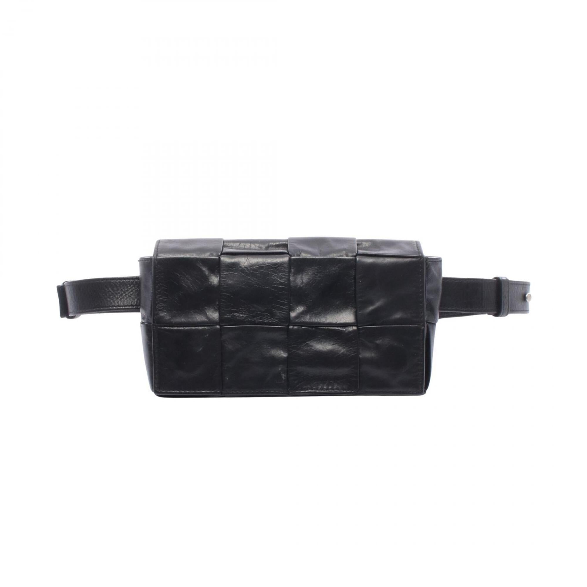 Bottega Veneta Black Leather Fanny Pack Handbag Sling Bag (Pre-Owned)