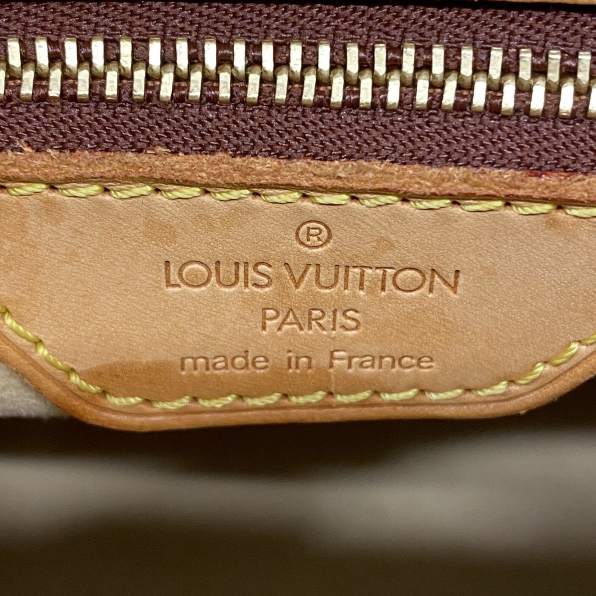 Louis Vuitton Brown Shoulder Bag (Pre-Owned)