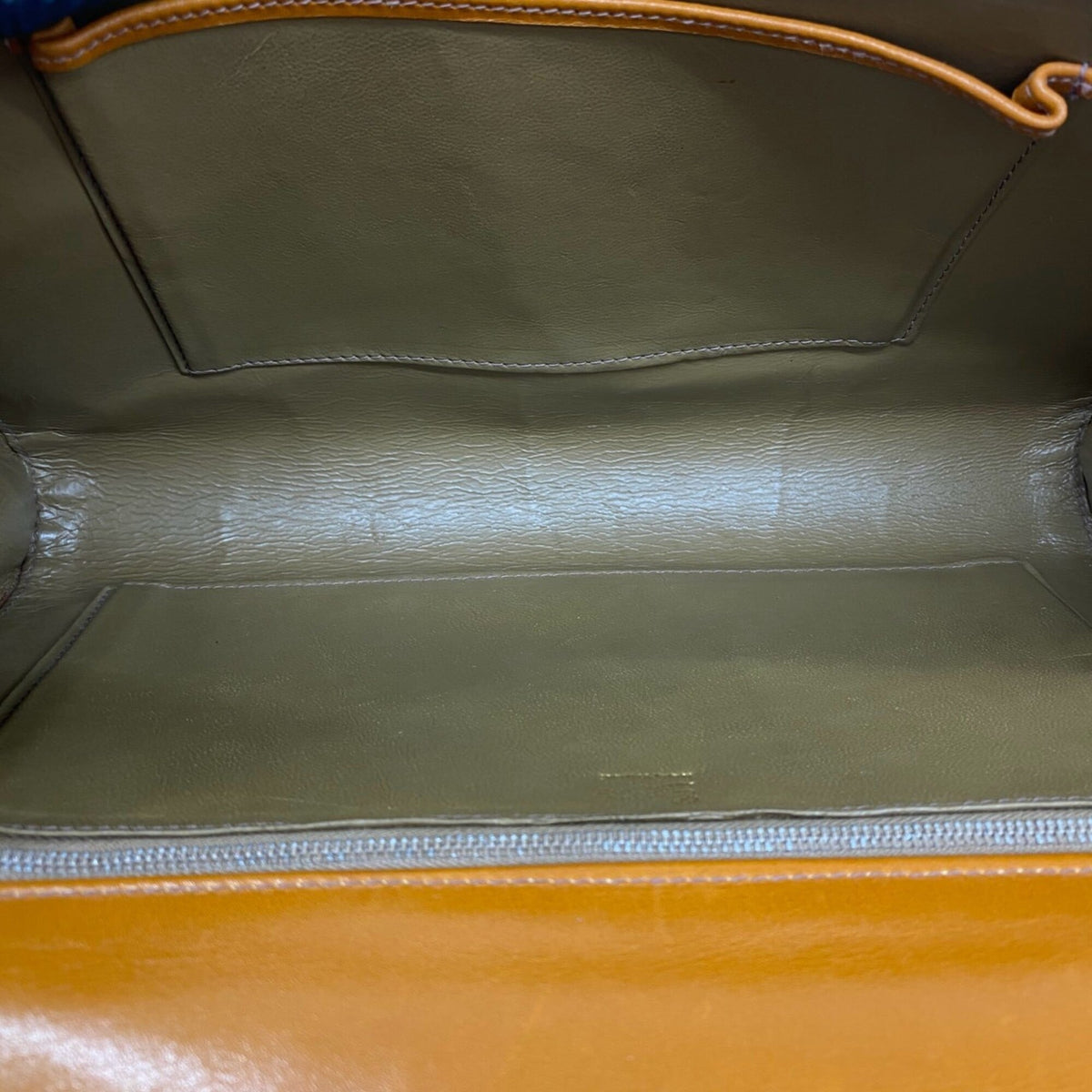 Gucci Brown Leather Shoulder Bag (Pre-Owned)