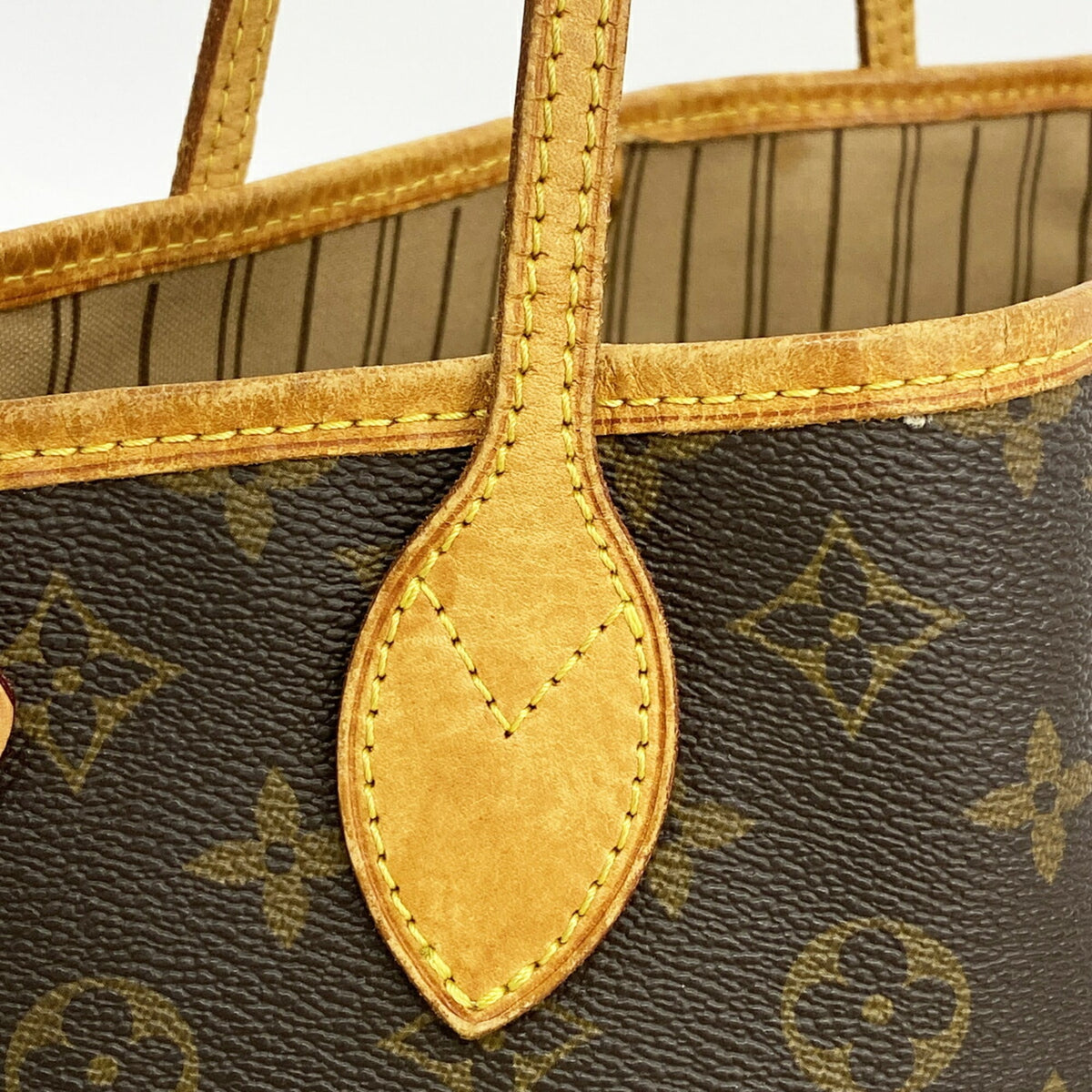 Louis Vuitton Brown Tote Bag (Pre-Owned)