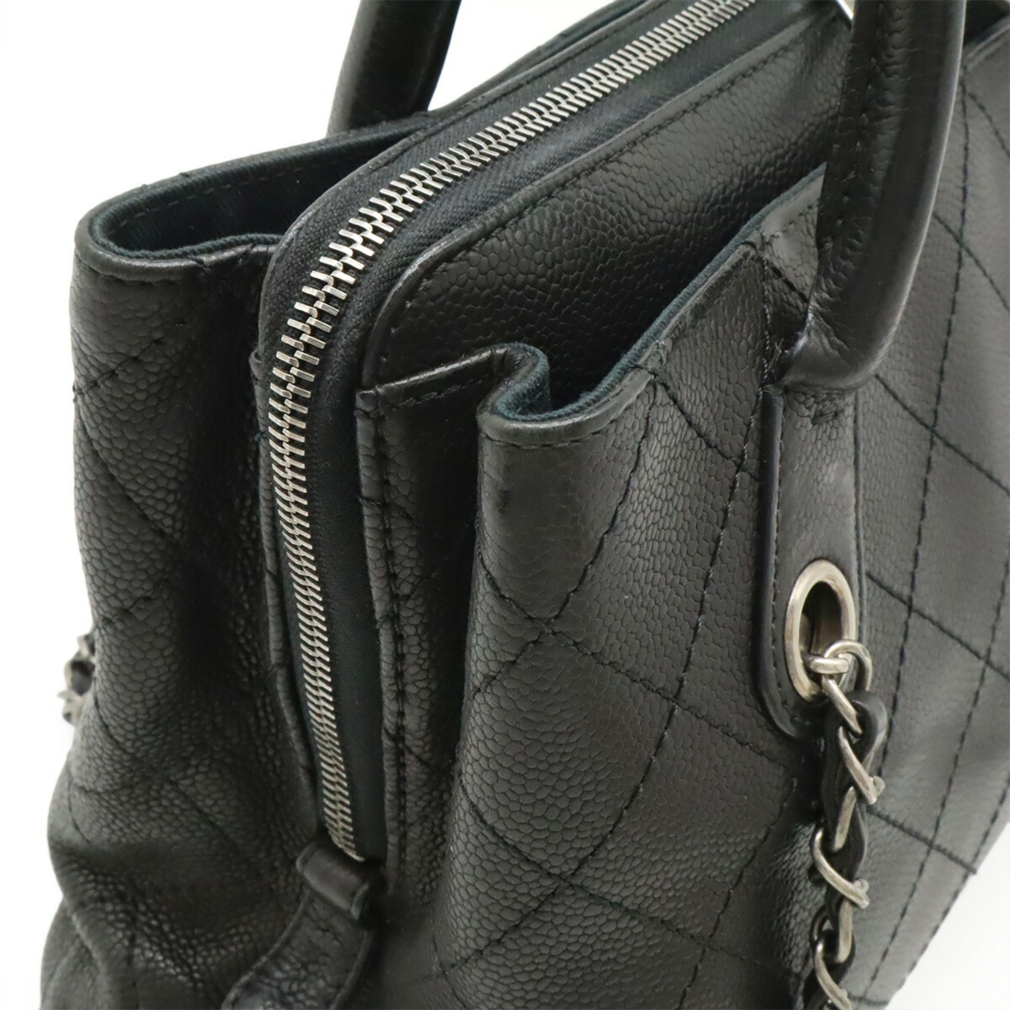 Chanel Matelasse Black Grained Calfskin Handbag Shoulder Bag (Pre-Owned)