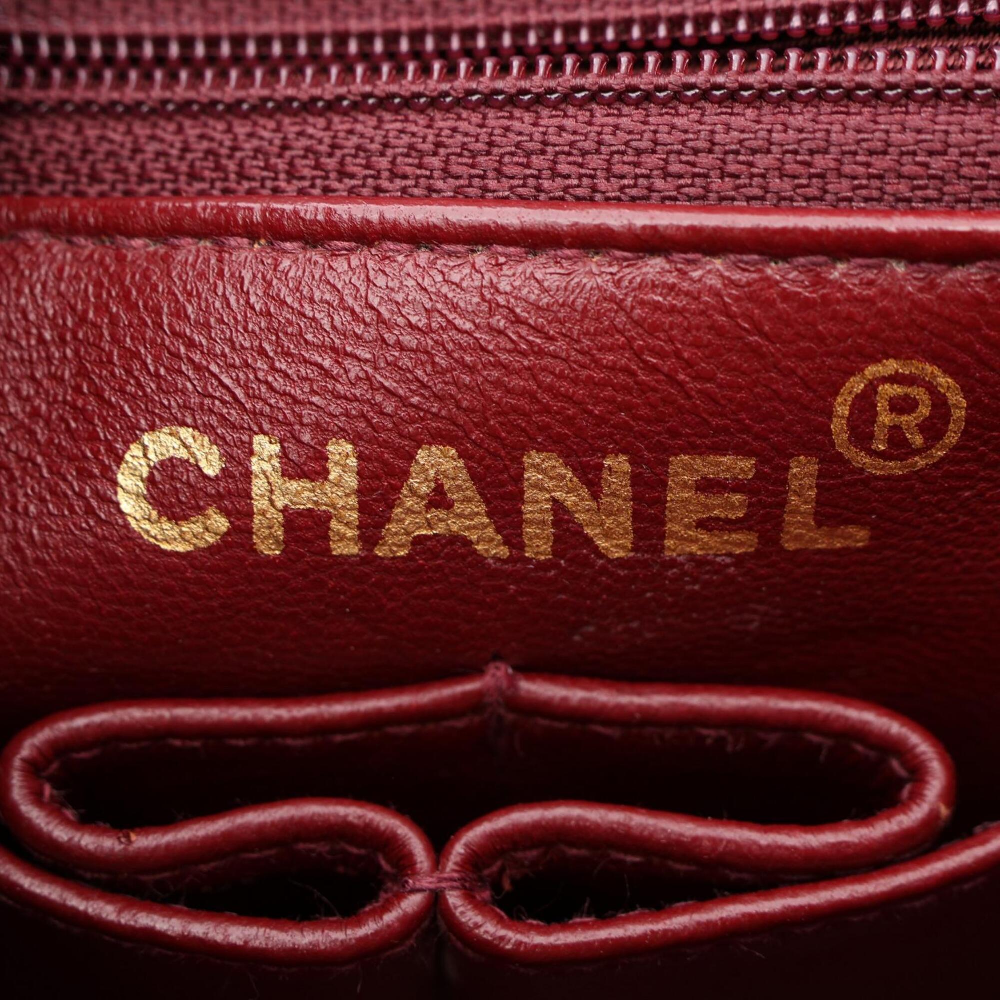 Chanel Black Leather Handbag Shoulder Bag (Pre-Owned)