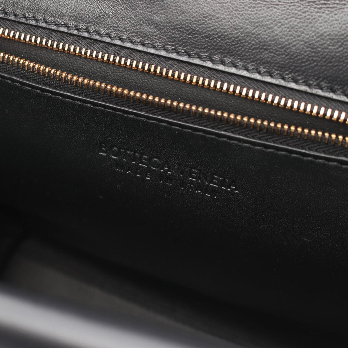 Bottega Veneta Black Leather Handbag Shoulder Bag (Pre-Owned)
