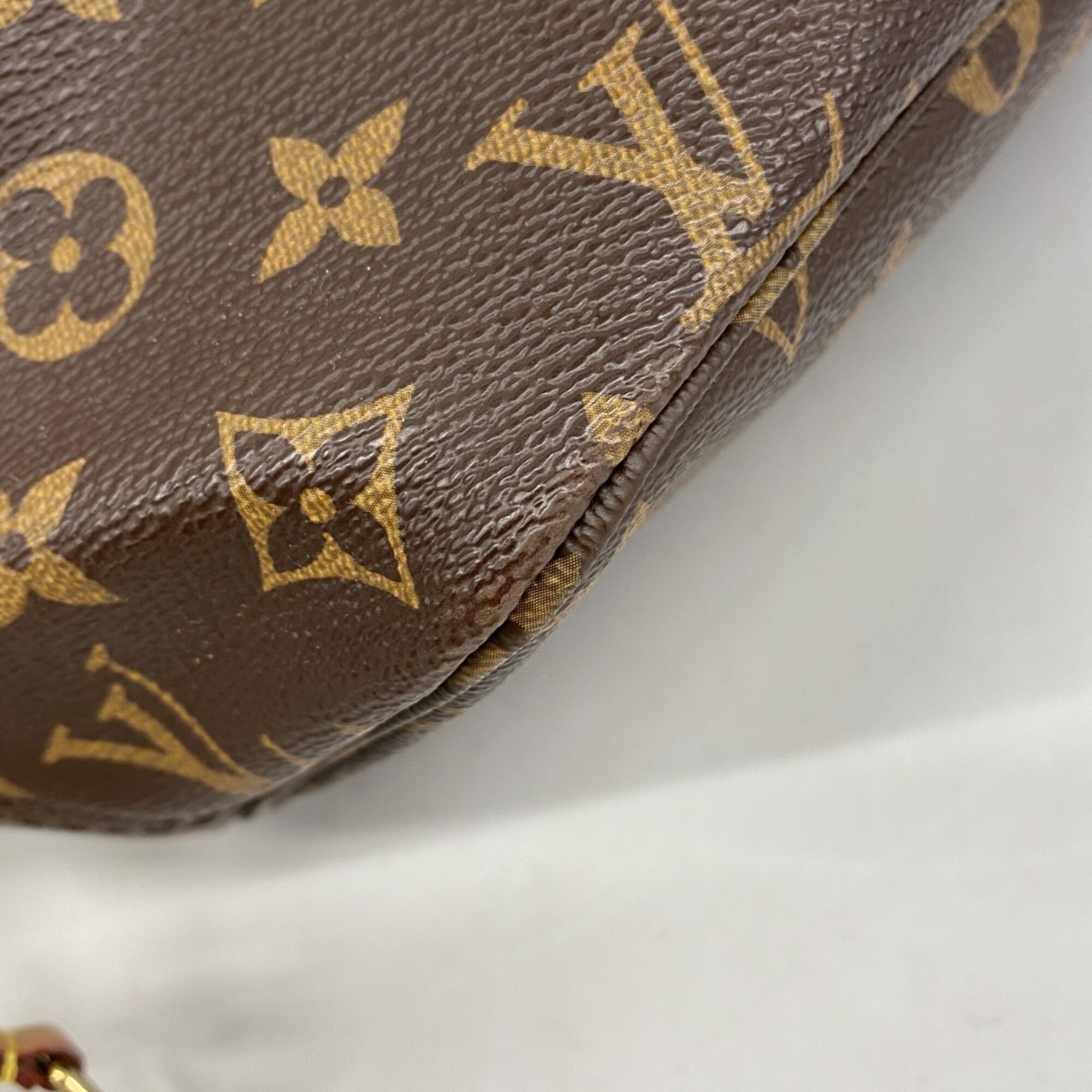 Louis Vuitton Cerise Tote Bag (Pre-Owned)