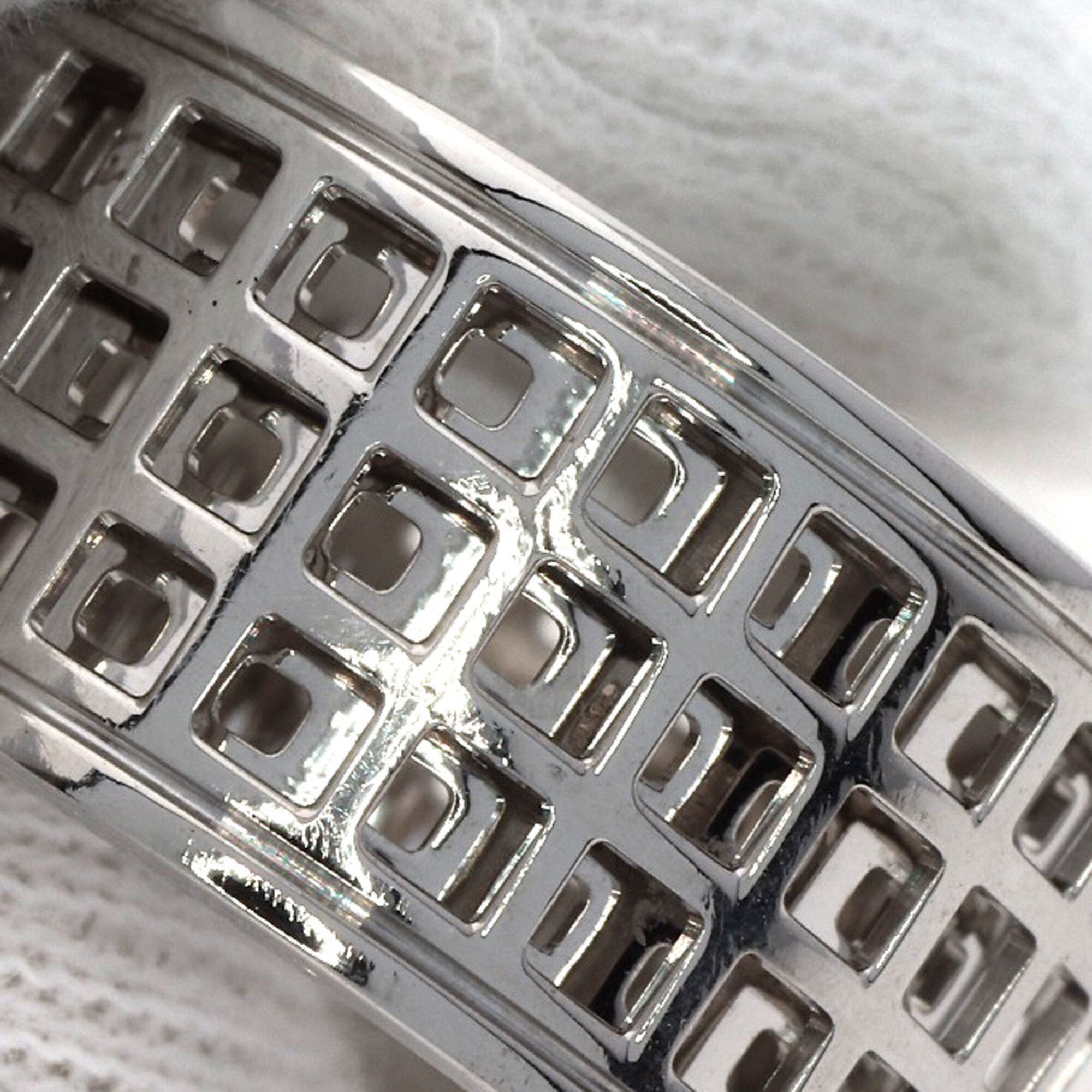 Gucci White Gold White Gold (18K) (Pre-Owned)