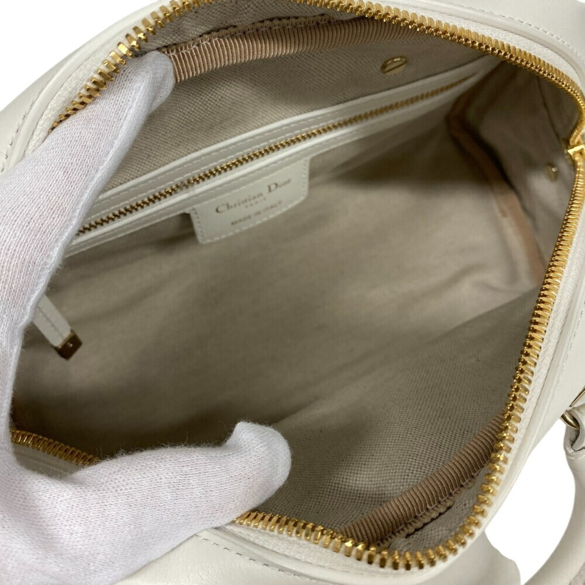 Christian Dior Navy White Leather Handbag (Pre-Owned)