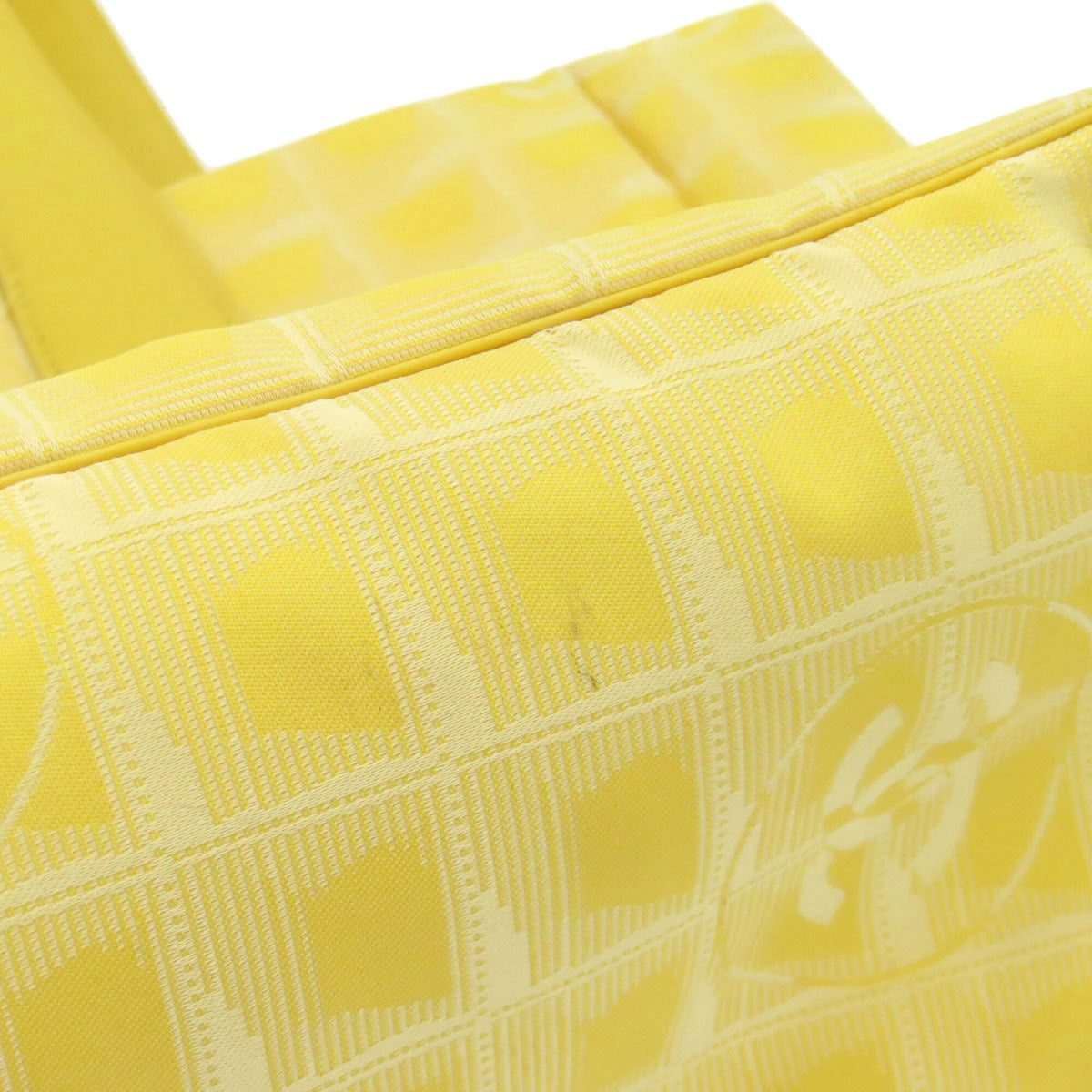 Chanel Yellow Nylon Tote Bag (Pre-Owned)