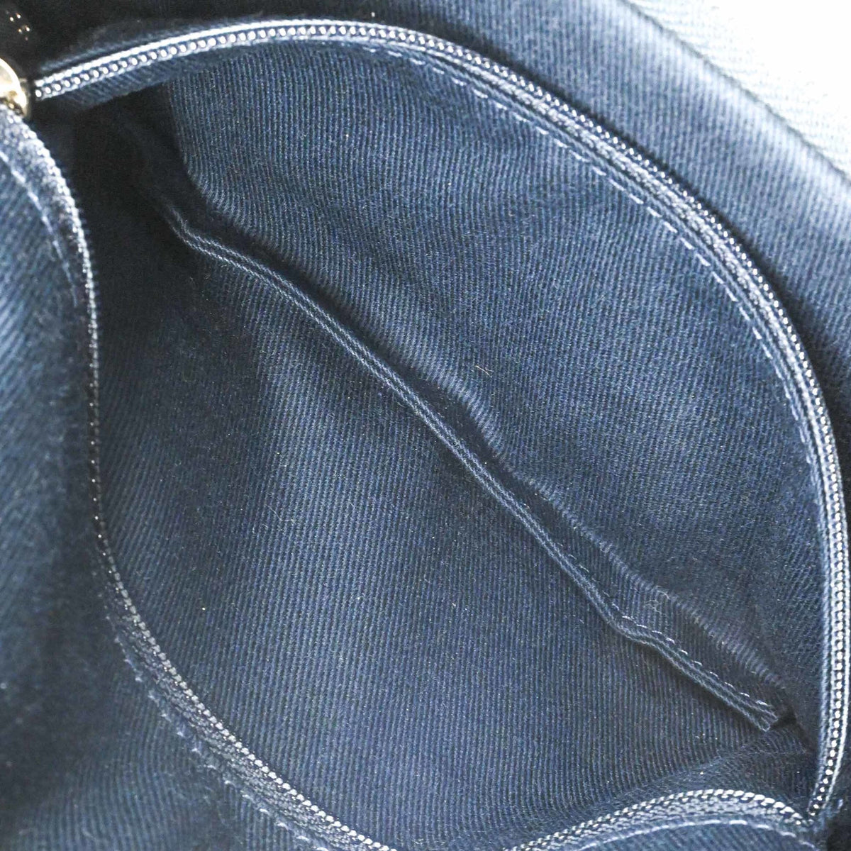 Chanel Navy Grained Calfskin Sling Bag (Pre-Owned)