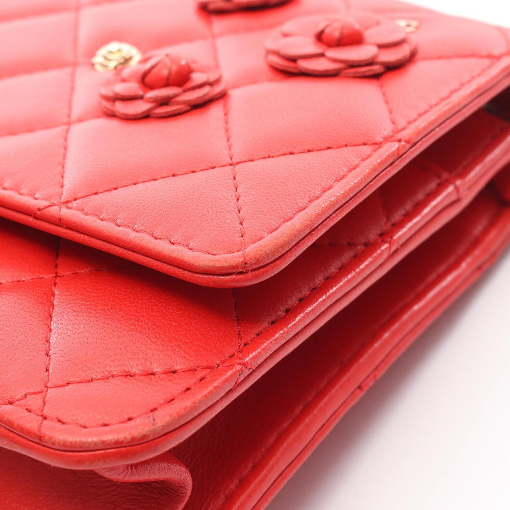 Chanel Red Color Leather Handbag Shoulder Bag (Pre-Owned)