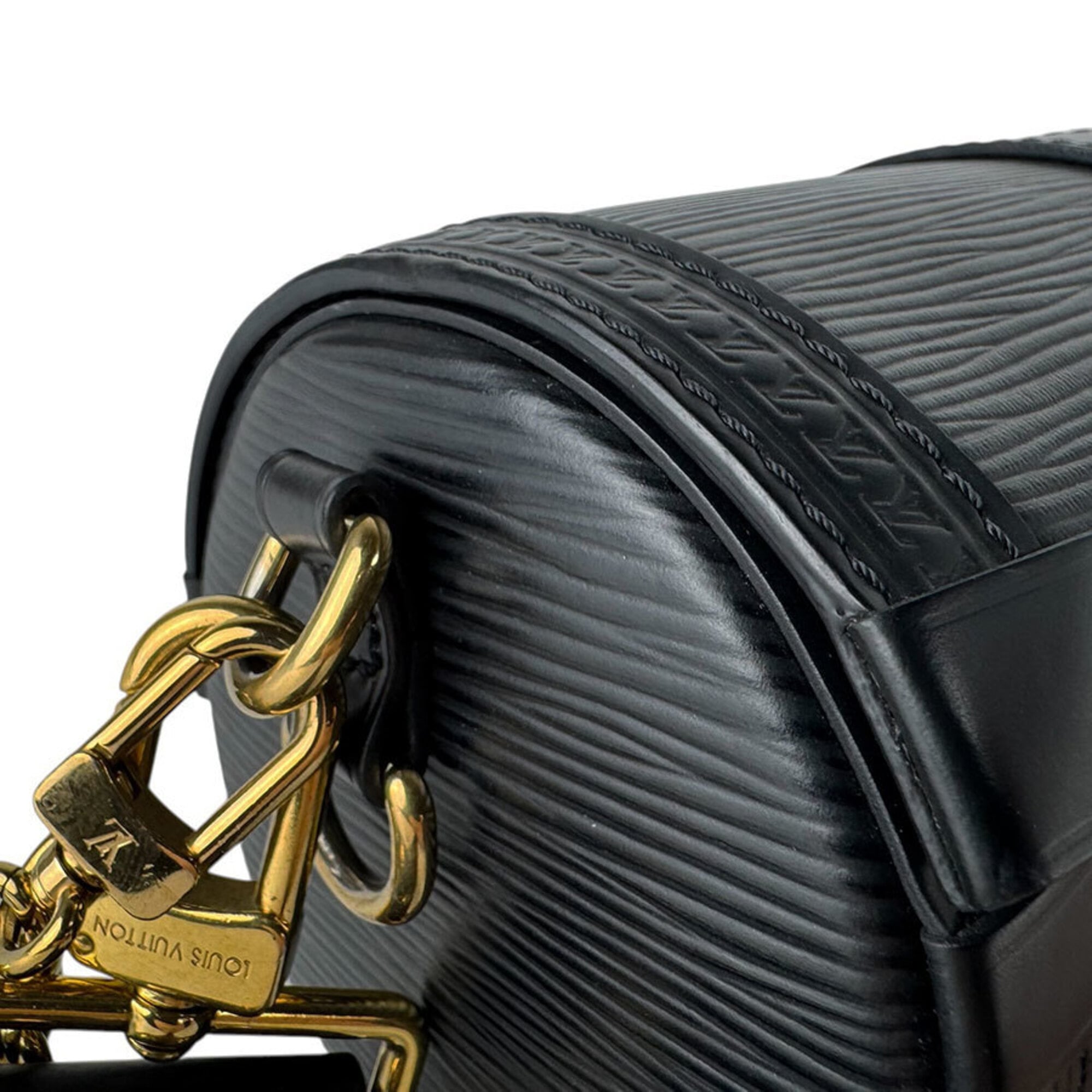 Louis Vuitton Black Epi Leather Handbag Shoulder Bag (Pre-Owned)