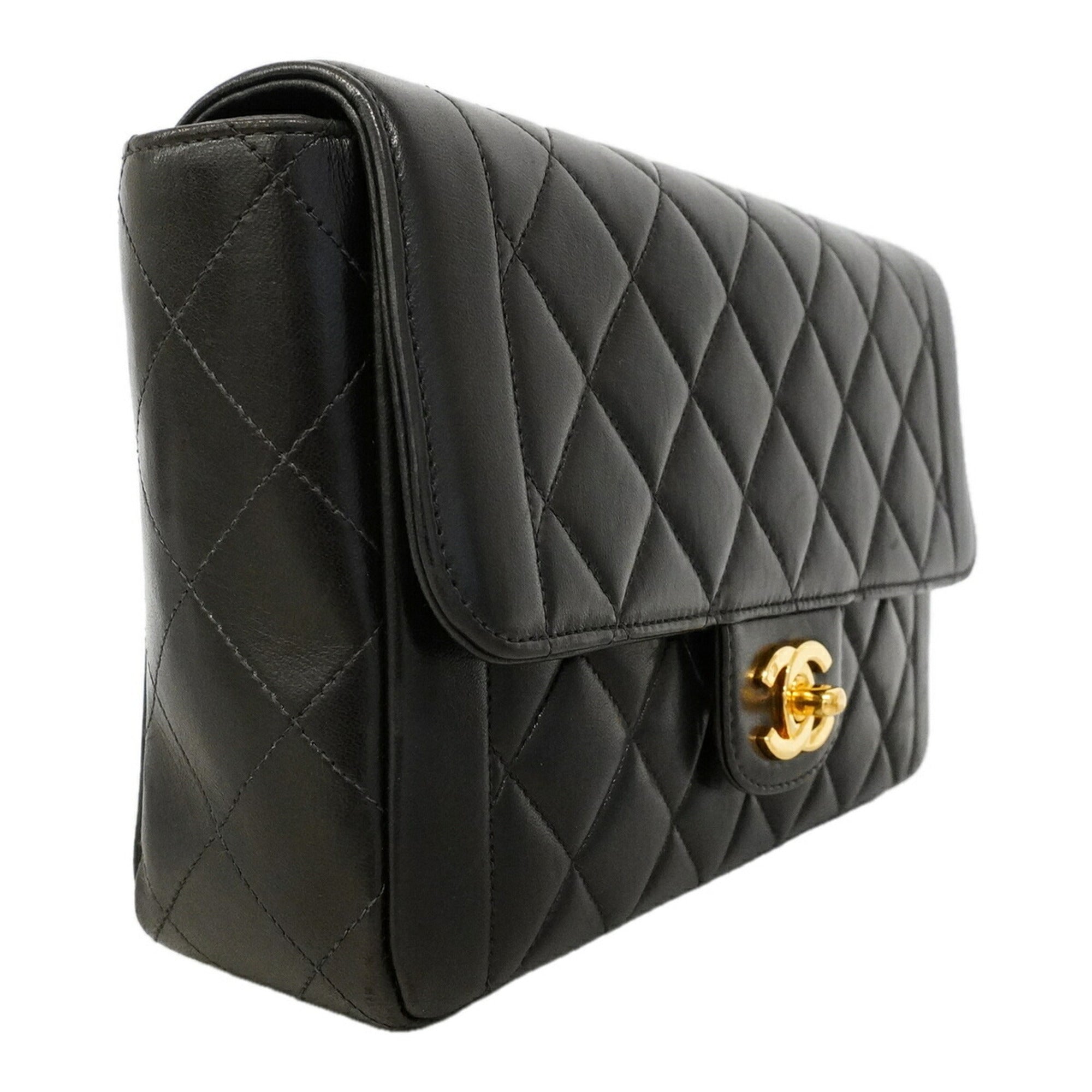 Chanel Black Leather Shoulder Bag (Pre-Owned)