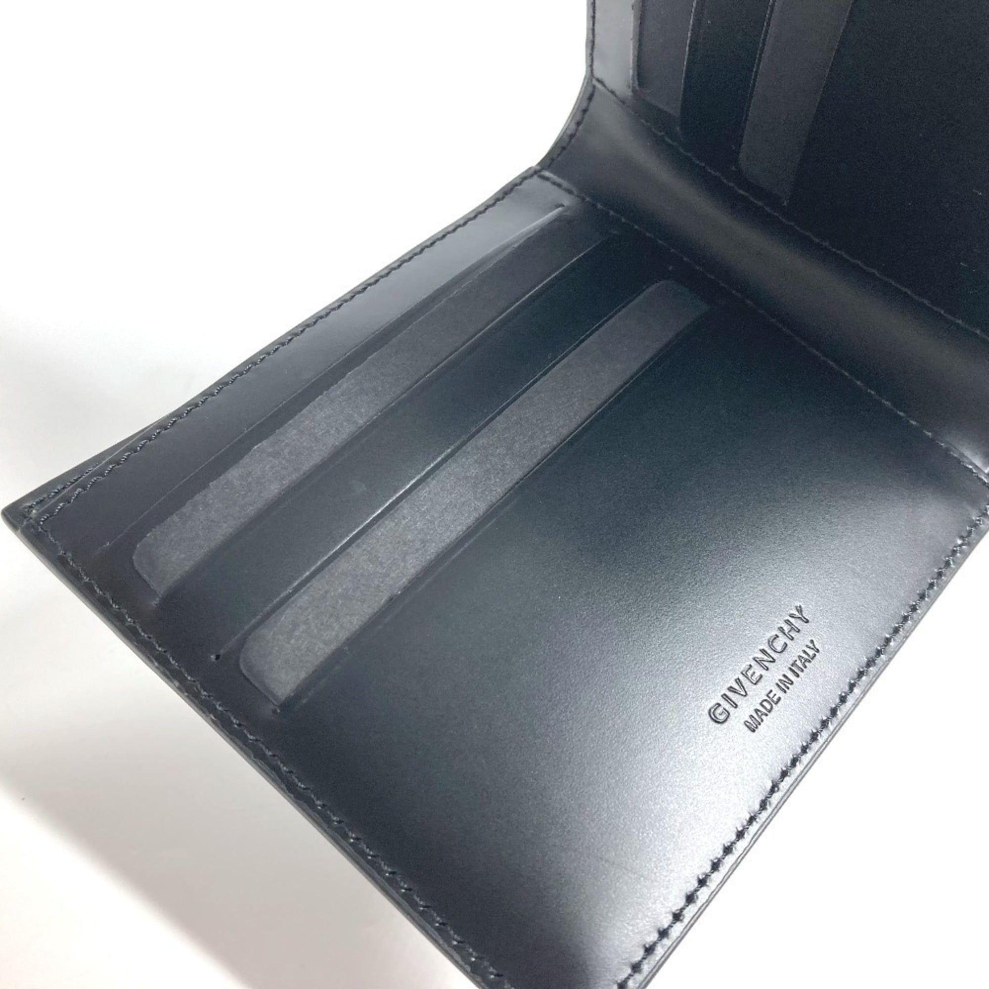 Givenchy Black White Leather Wallet (Bi-Fold) (Pre-Owned)