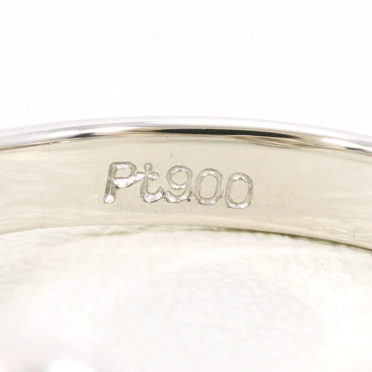 Unbranded Platinum Platinum 900 Band Ring (Pre-Owned)