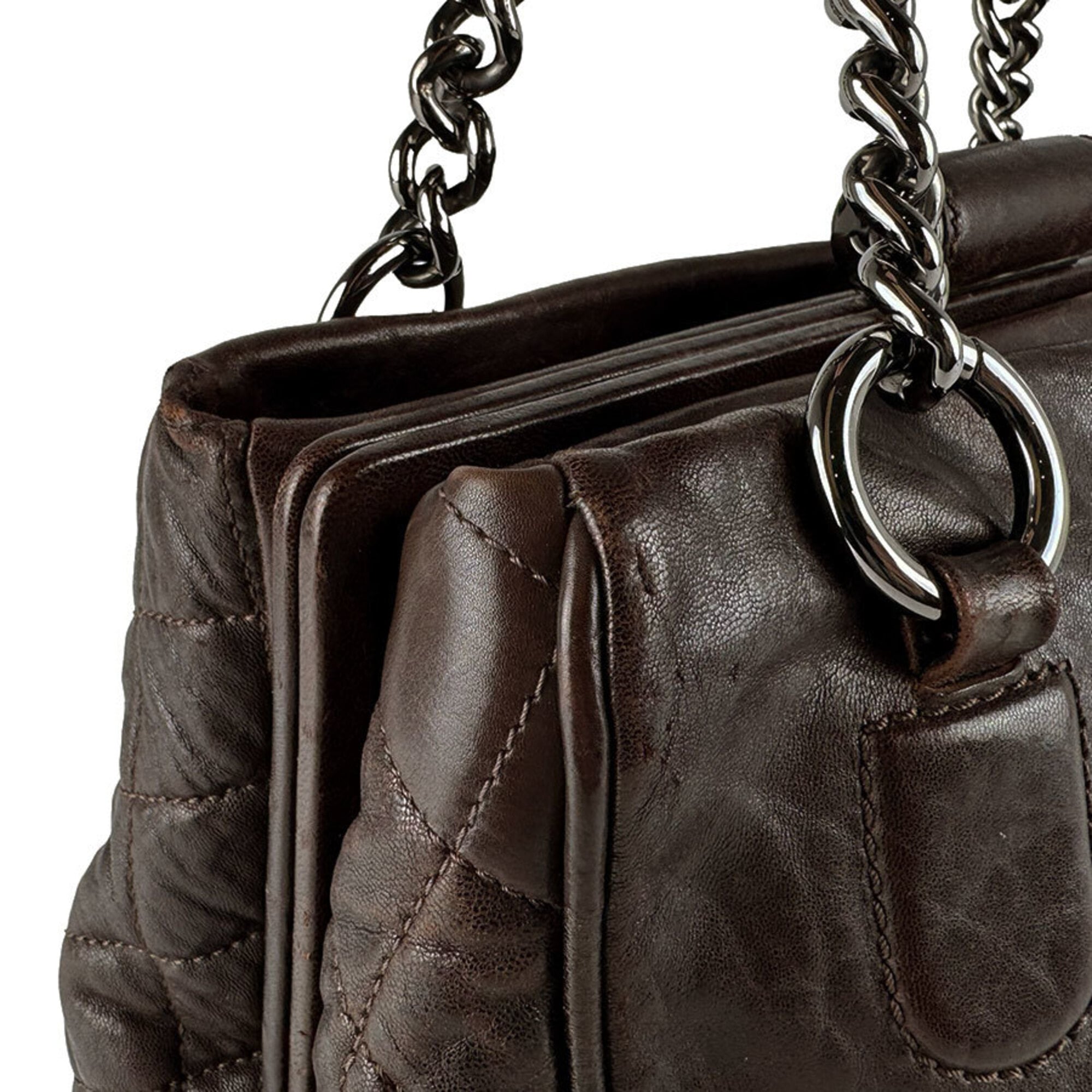 Chanel Brown Leather Handbag (Pre-Owned)