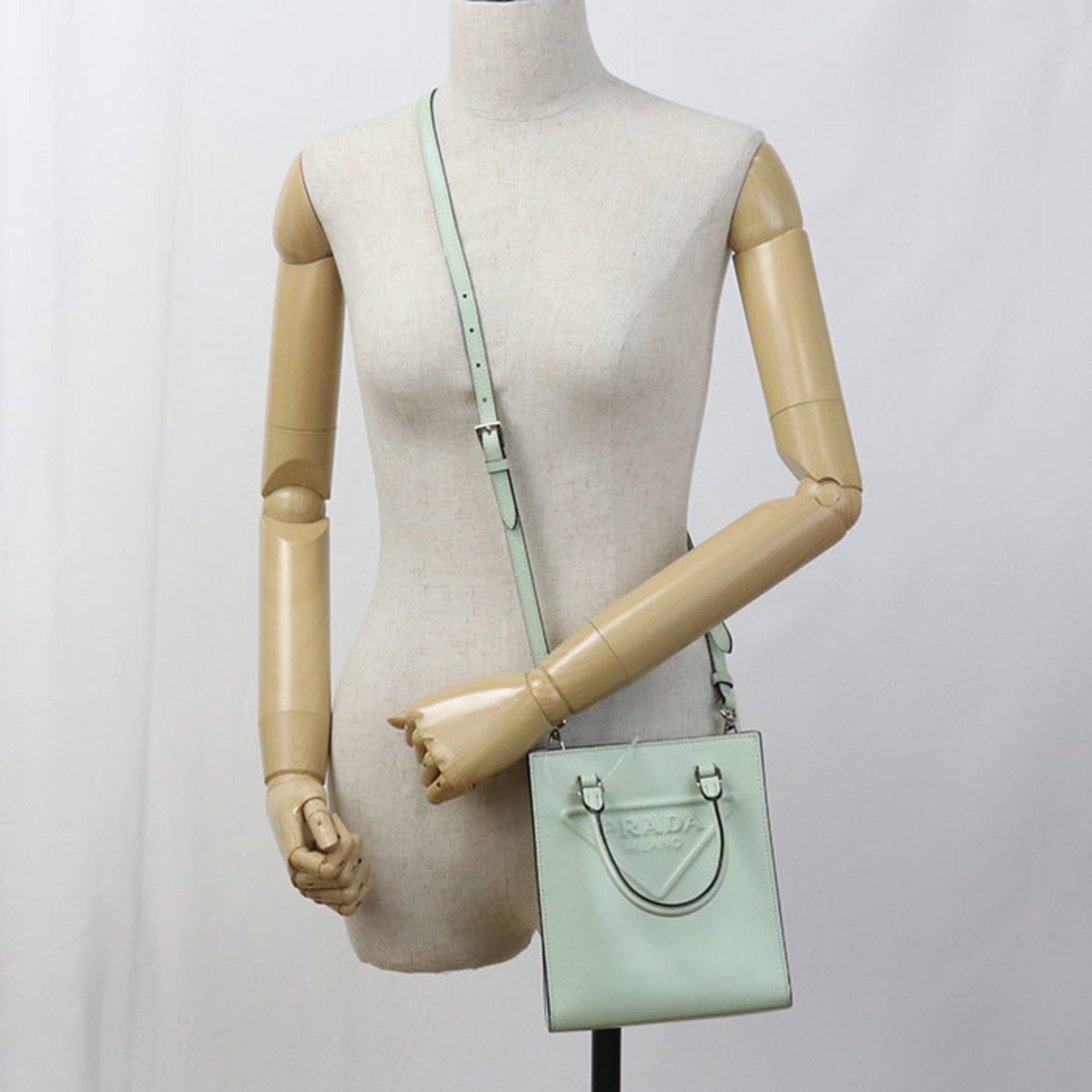 Prada Green Leather Handbag (Pre-Owned)