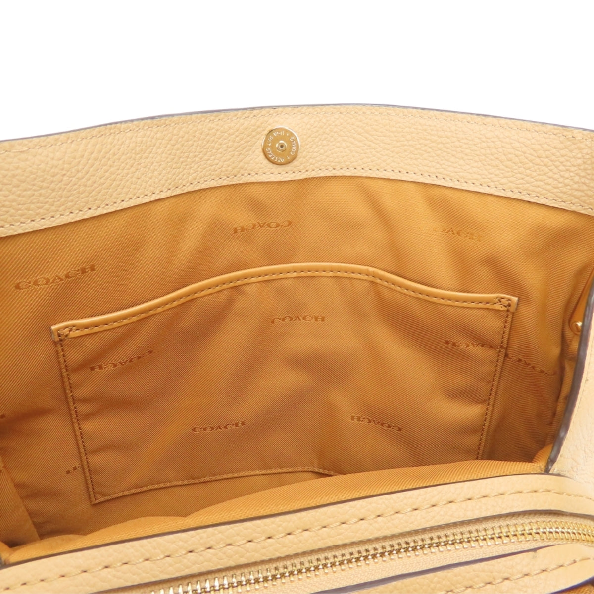 Coach Beige Leather Tote Bag (Pre-Owned)