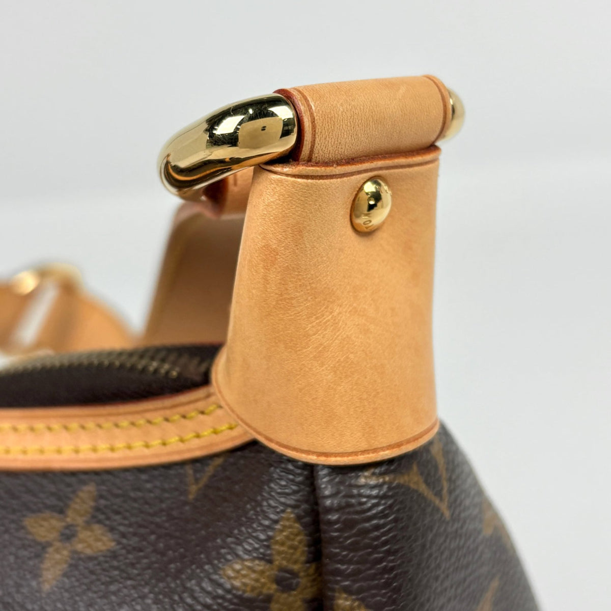 Louis Vuitton Brown Monogram Shoulder Bag (Pre-Owned)