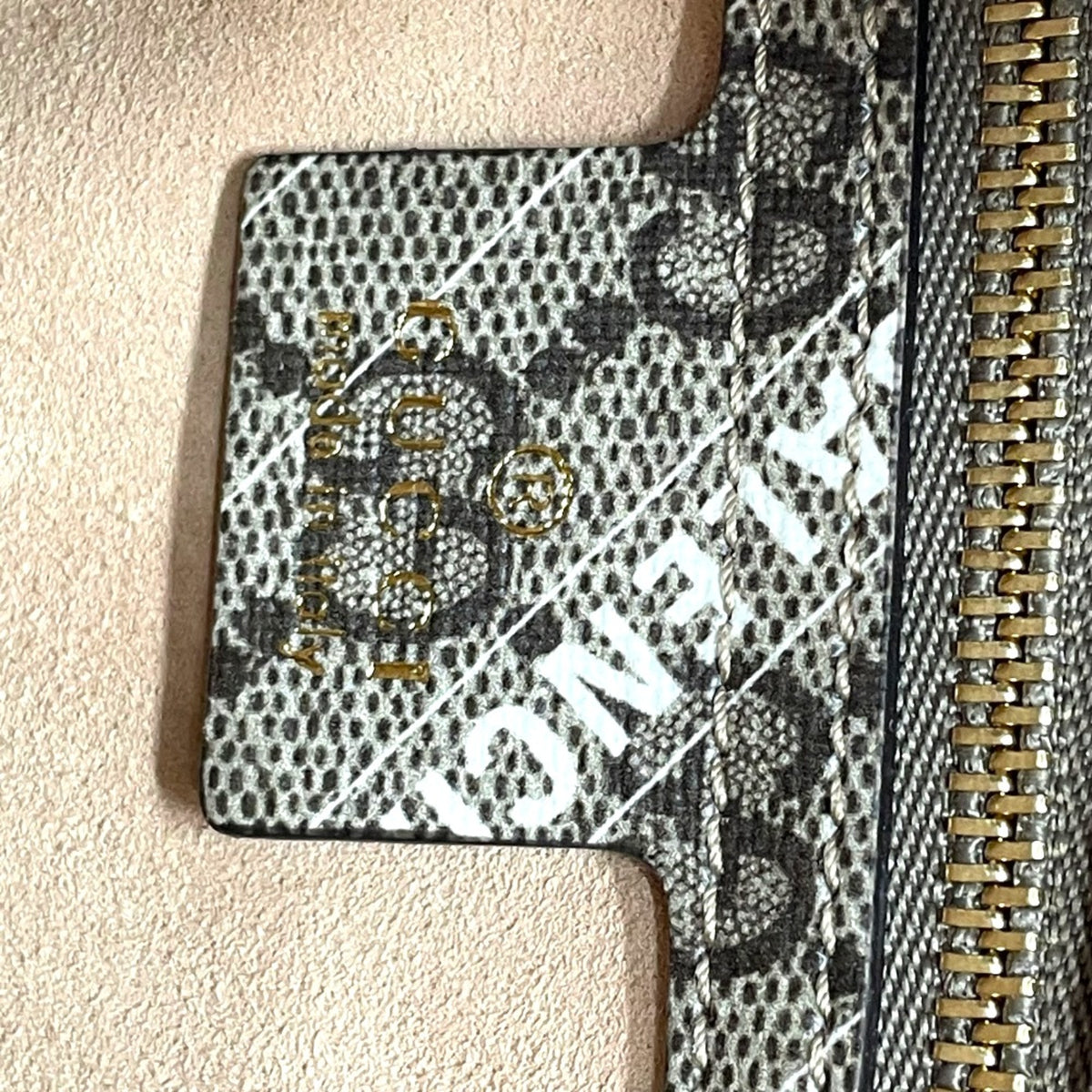 Gucci Beige Other Handbag (Pre-Owned)