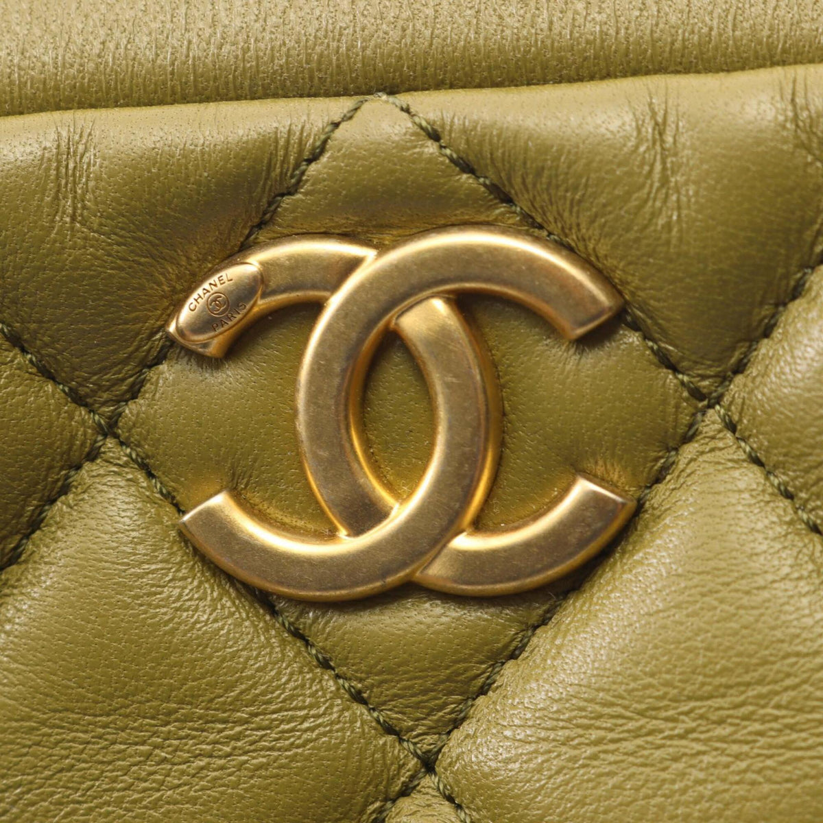 Chanel Khaki Leather Handbag Shoulder Bag (Pre-Owned)