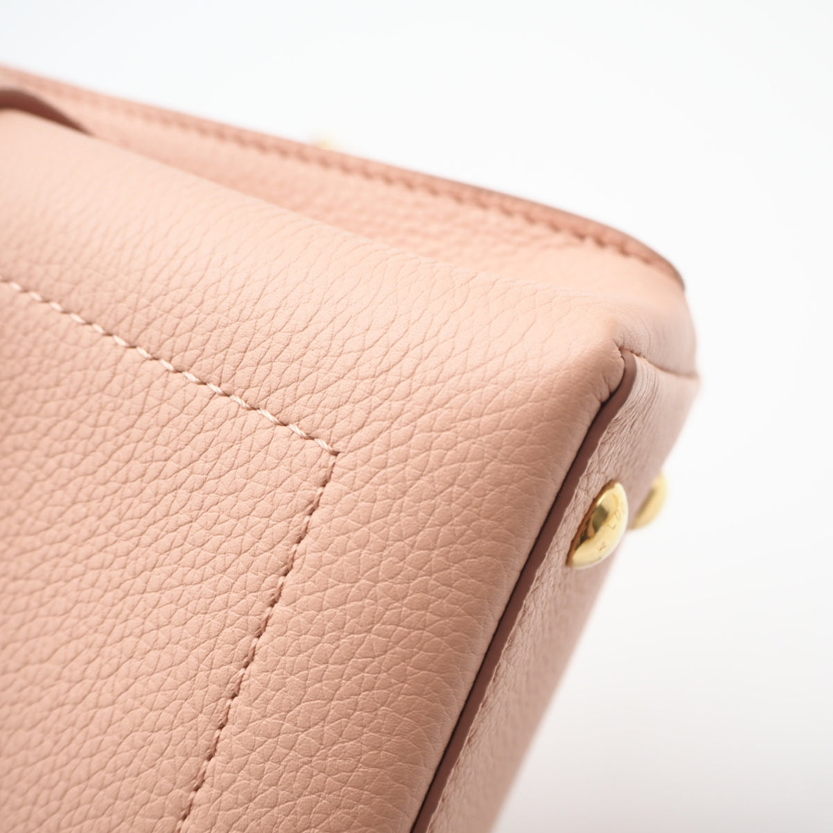 Louis Vuitton Pink Beige Leather Shoulder Bag (Pre-Owned)