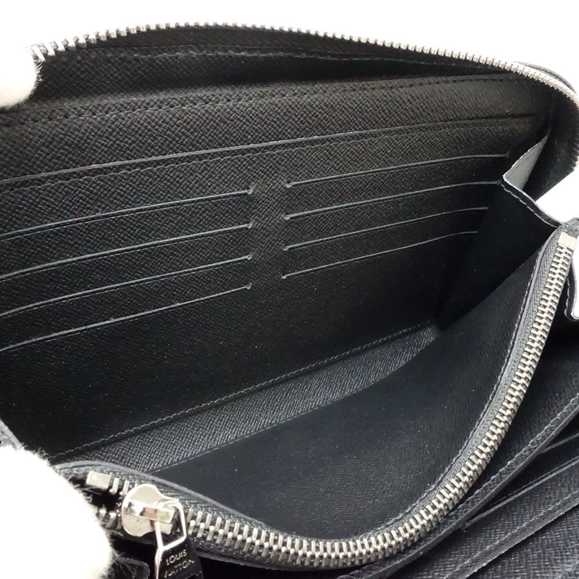 Louis Vuitton Black Monogram Eclipse Long Wallet (Bi-Fold) (Pre-Owned)