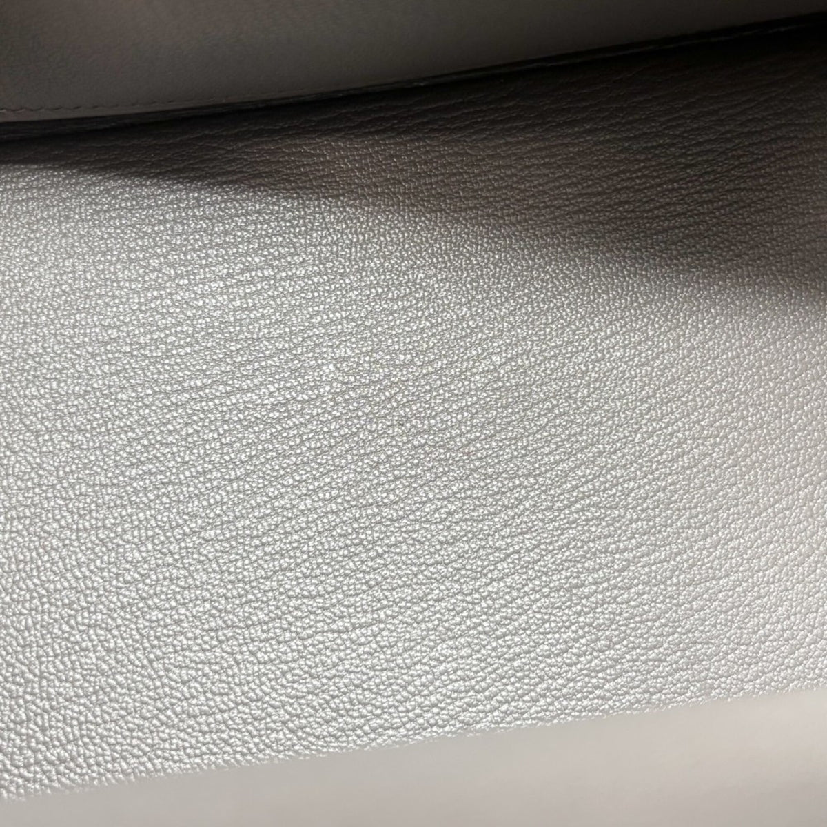 Hermes Gray Leather Handbag (Pre-Owned)